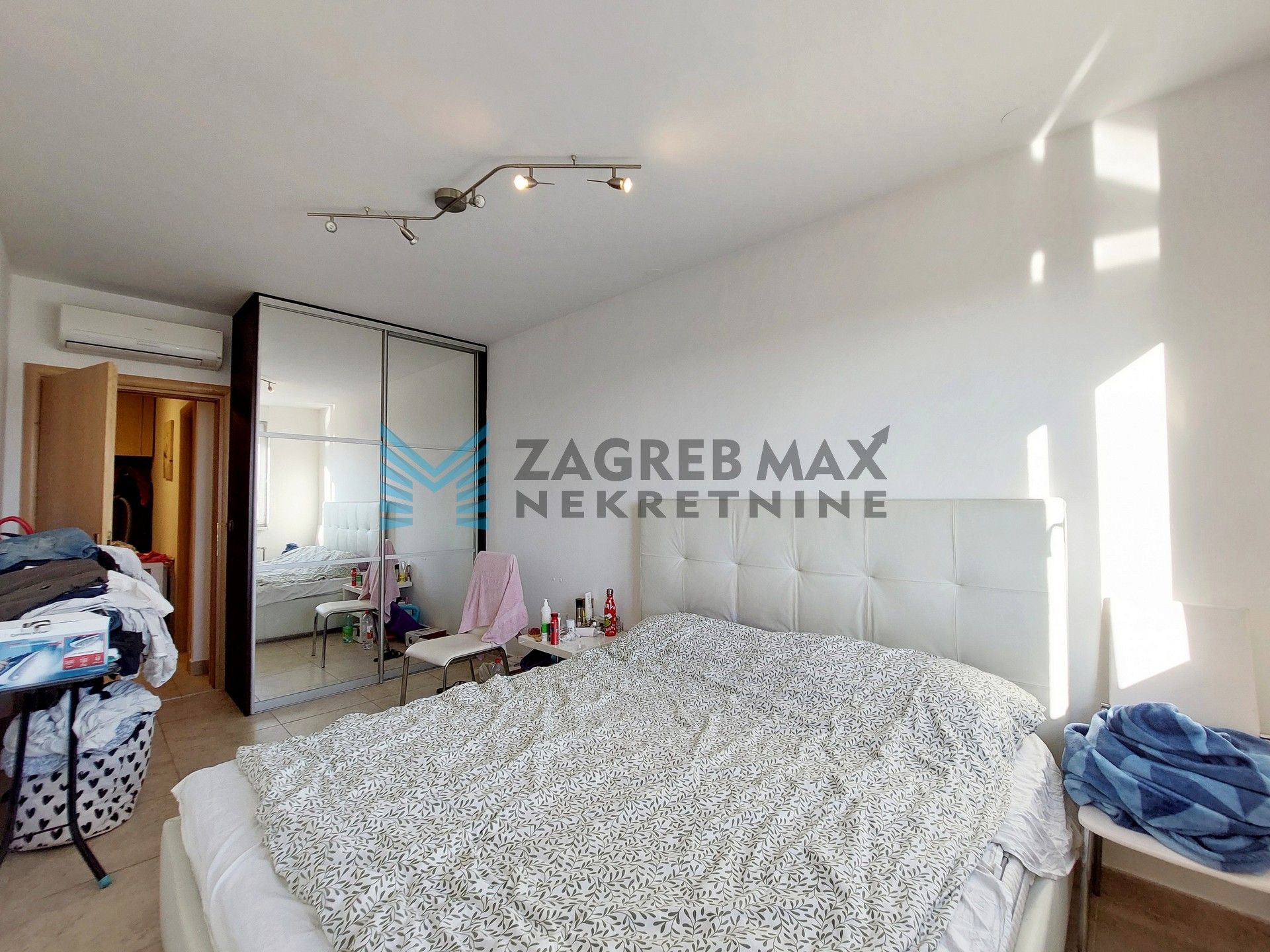 Zagreb - RUDEŠ - Zagrebačka - 3-sobni, svijetao, uređen, garaža, lođa