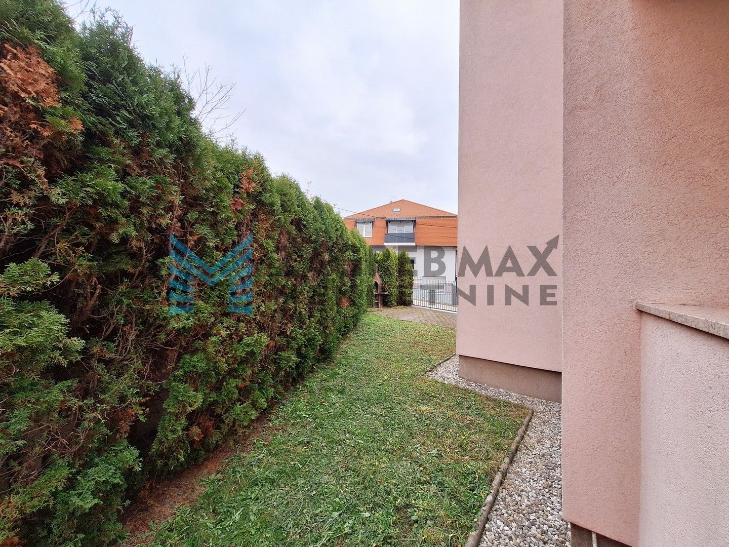 Zagreb - MAKSIMIR - Gornji Bukovac - 4-sobni, prostran, svijetao, dvorište +2PM