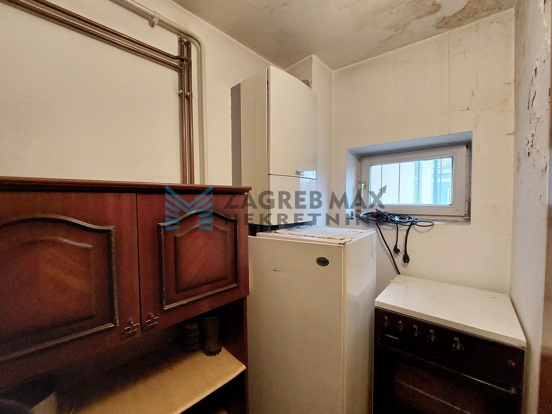 Zagreb - IVANIĆ - Savska - stan/poslovni prostor, 100 m2