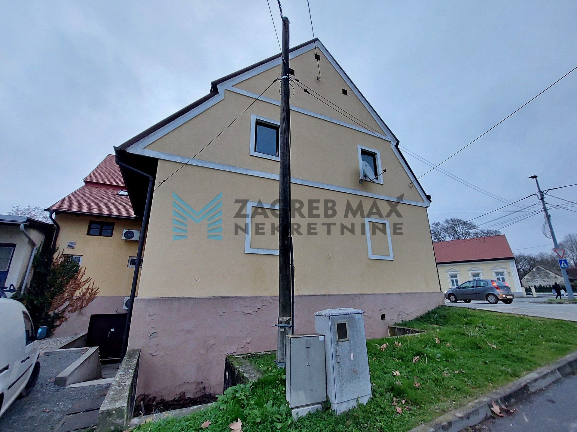 Zagreb - IVANIĆ - Savska - poslovni prostor, 113,56 m2, roh bau