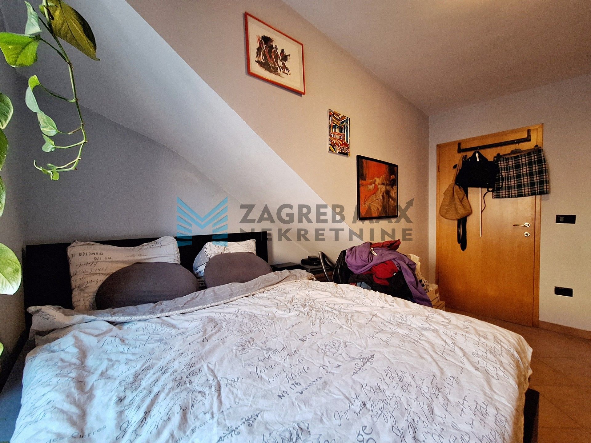 Zagreb - FERNETIĆI – kuća s 3 stambene jedinice u mirnom naselju blizu mora