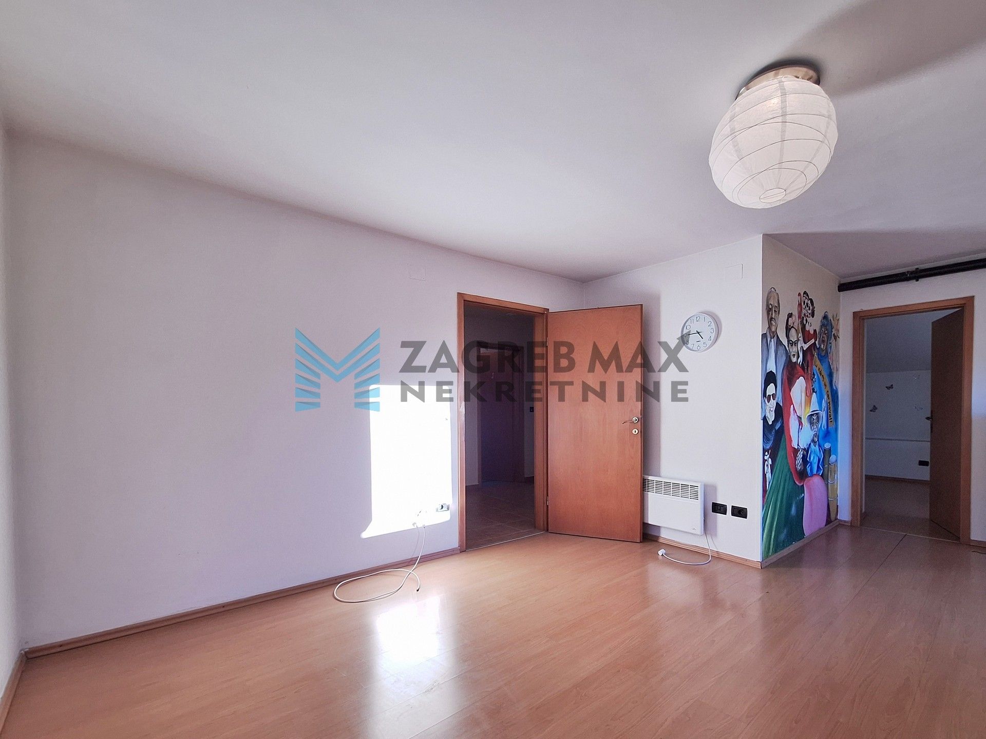 Zagreb - FERNETIĆI – kuća s 3 stambene jedinice u mirnom naselju blizu mora