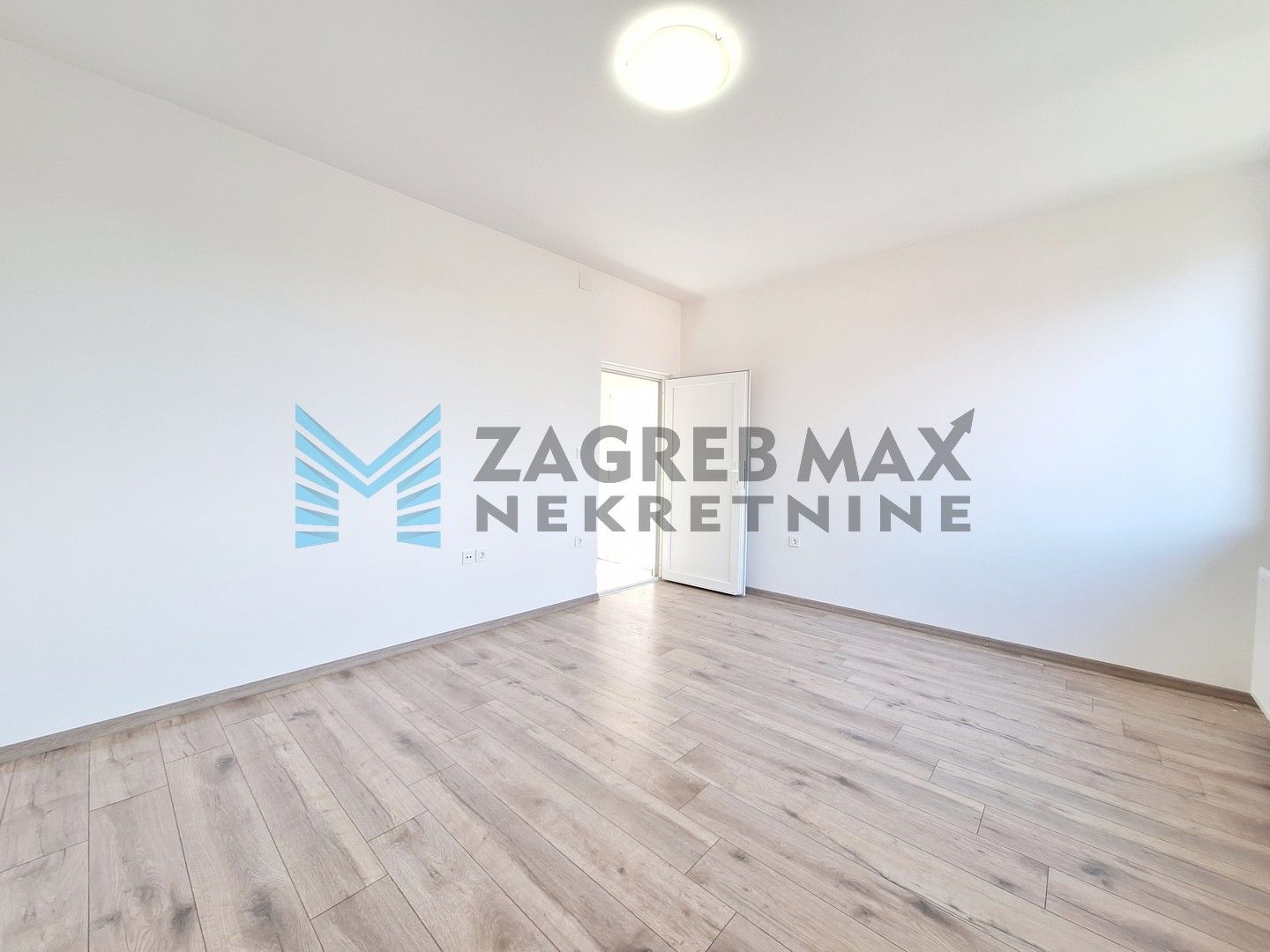 Zagreb - STRUGA NARTSKA - Zagrebačka - poslovni prostor - 69 m2 - P1