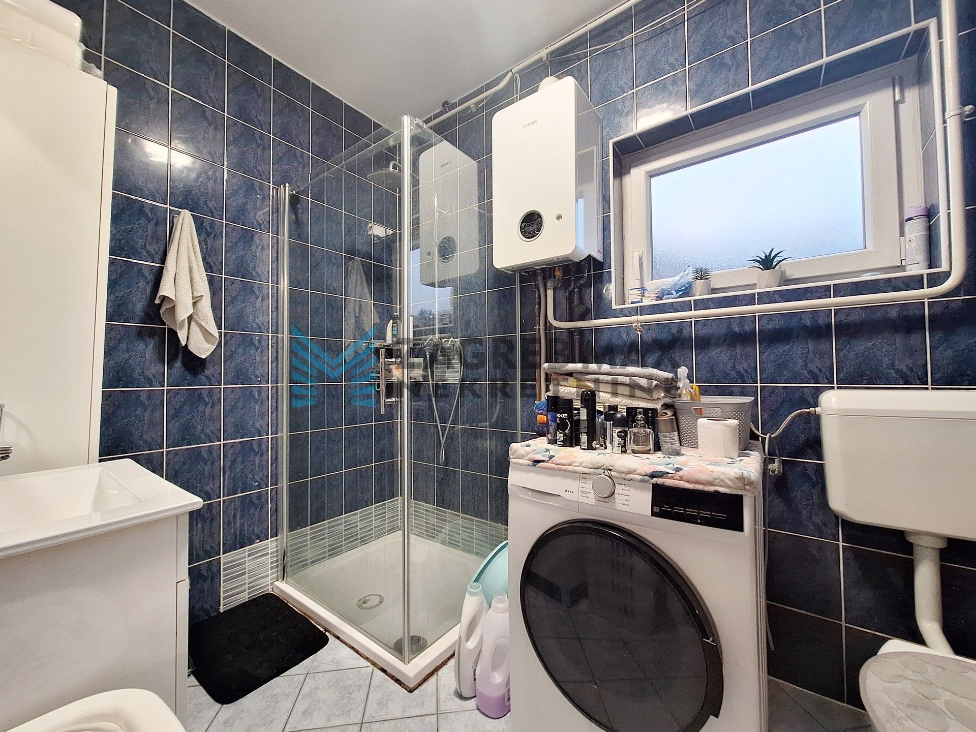 Zagreb - ORANICE - Dinarski put - smještaj za radnike - 12 osoba