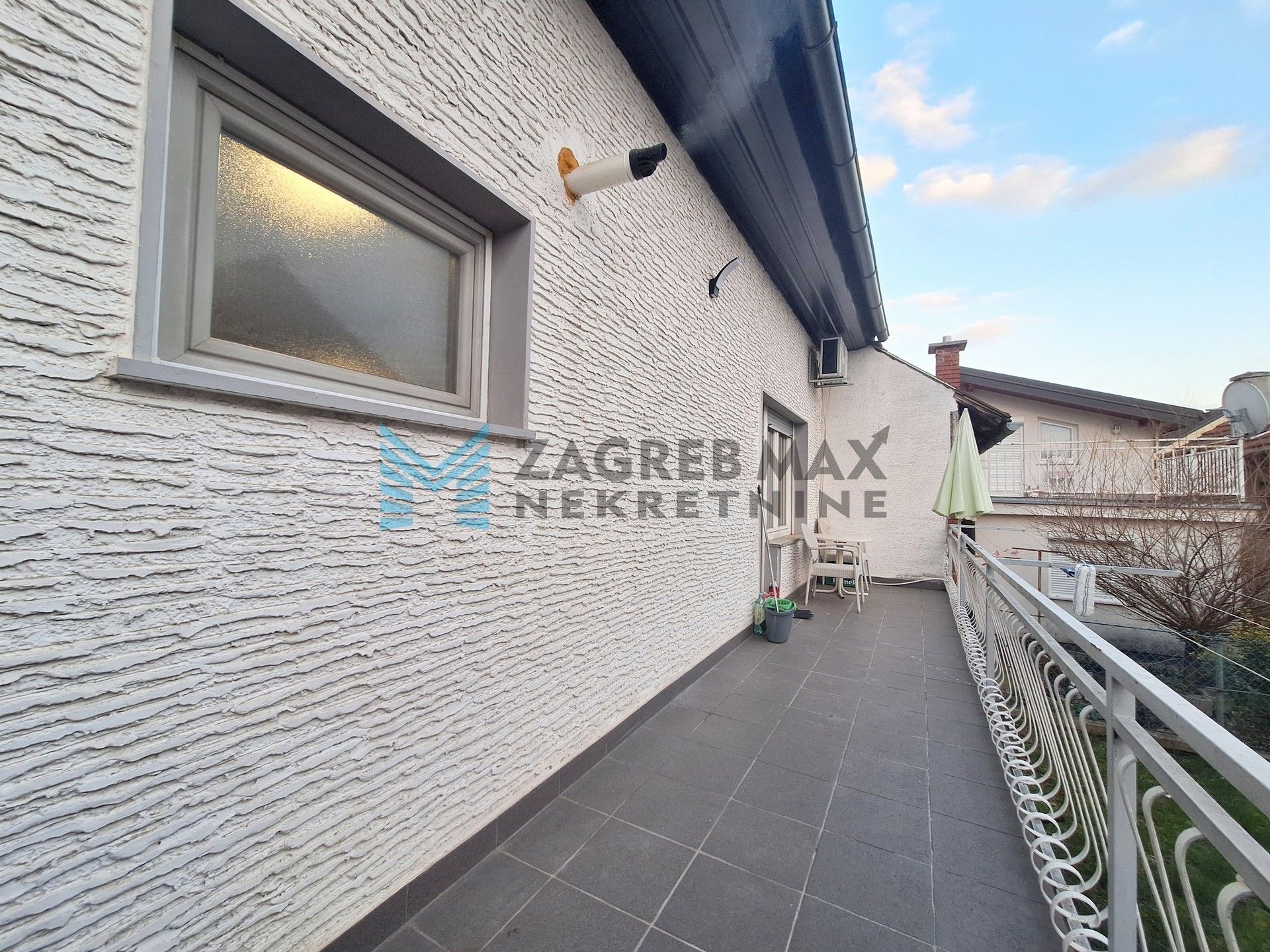 Zagreb - ORANICE - Dinarski put - smještaj za radnike - 12 osoba