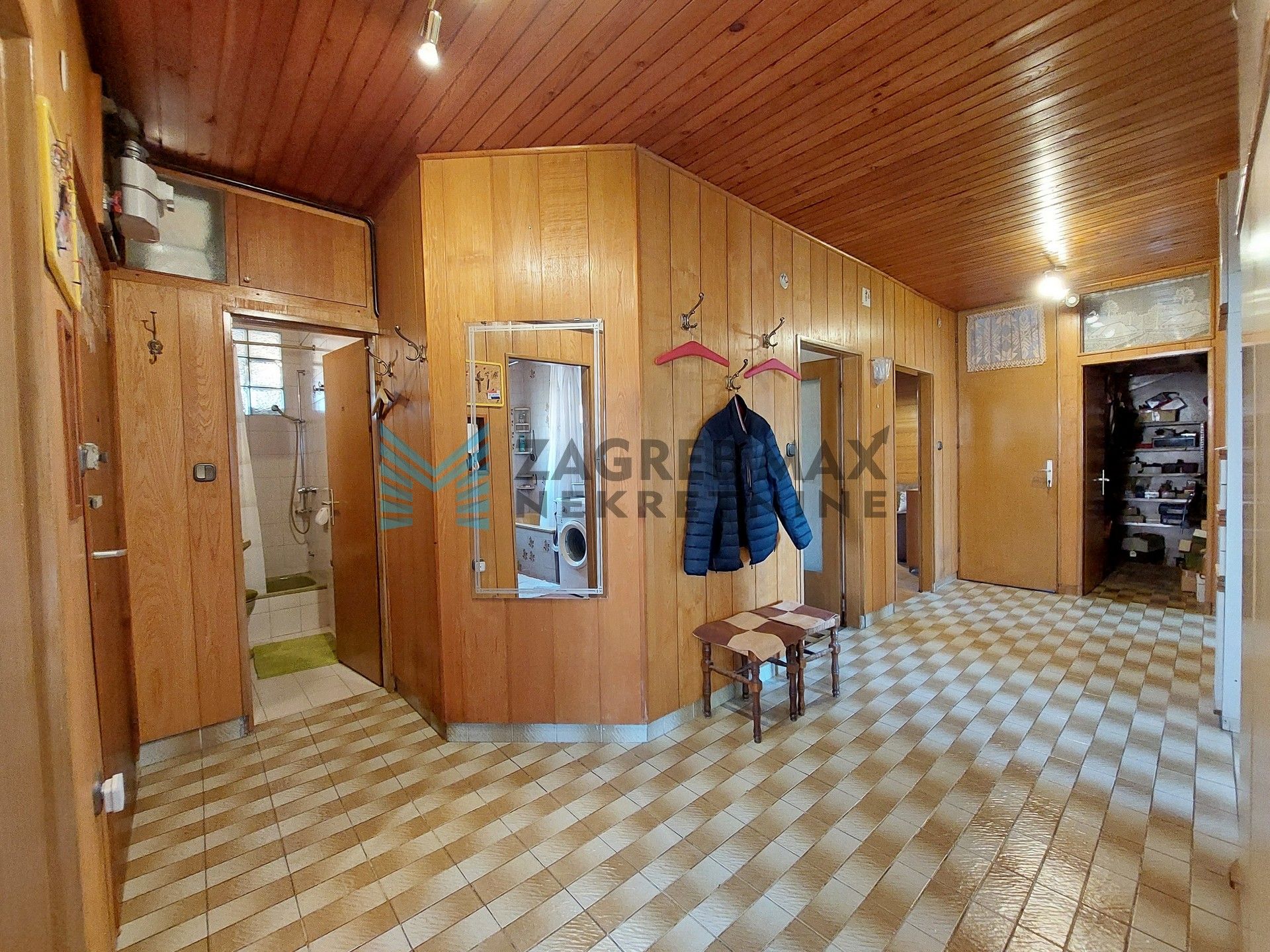 Zagreb - MAKSIMIR - Harambašićeva - 4-sobni, parking, tavan, terasa