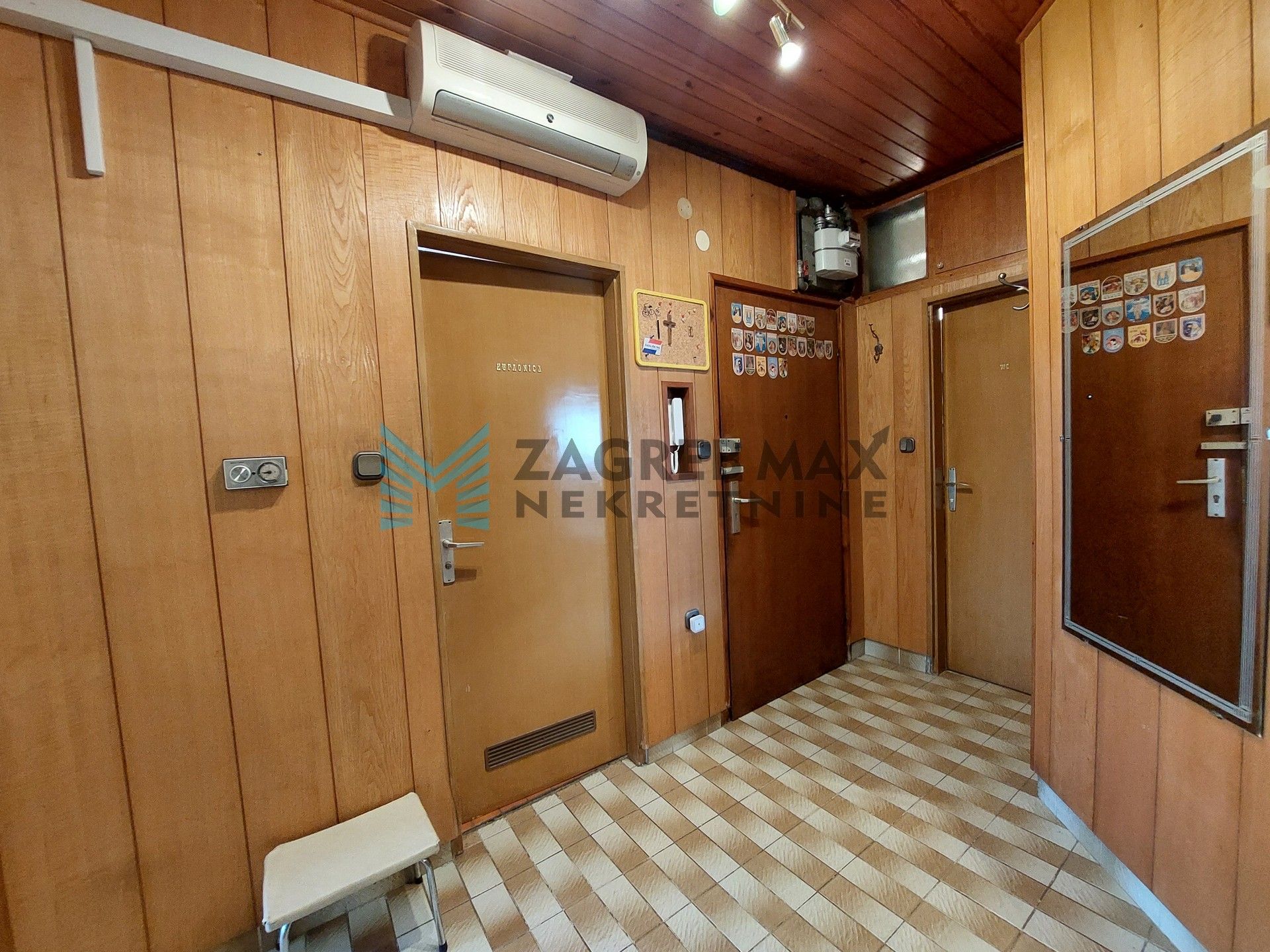 Zagreb - MAKSIMIR - Harambašićeva - 4-sobni, parking, tavan, terasa