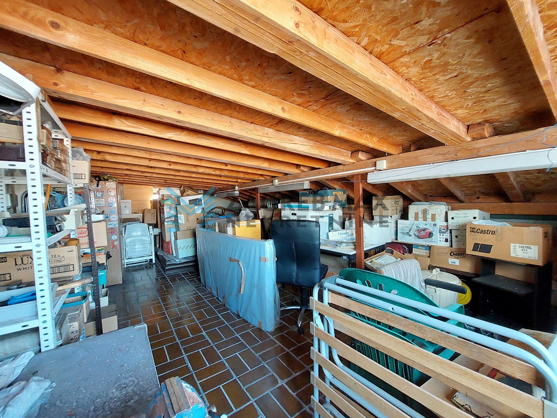 Zagreb - MAKSIMIR - Harambašićeva - 4-sobni, parking, tavan, terasa