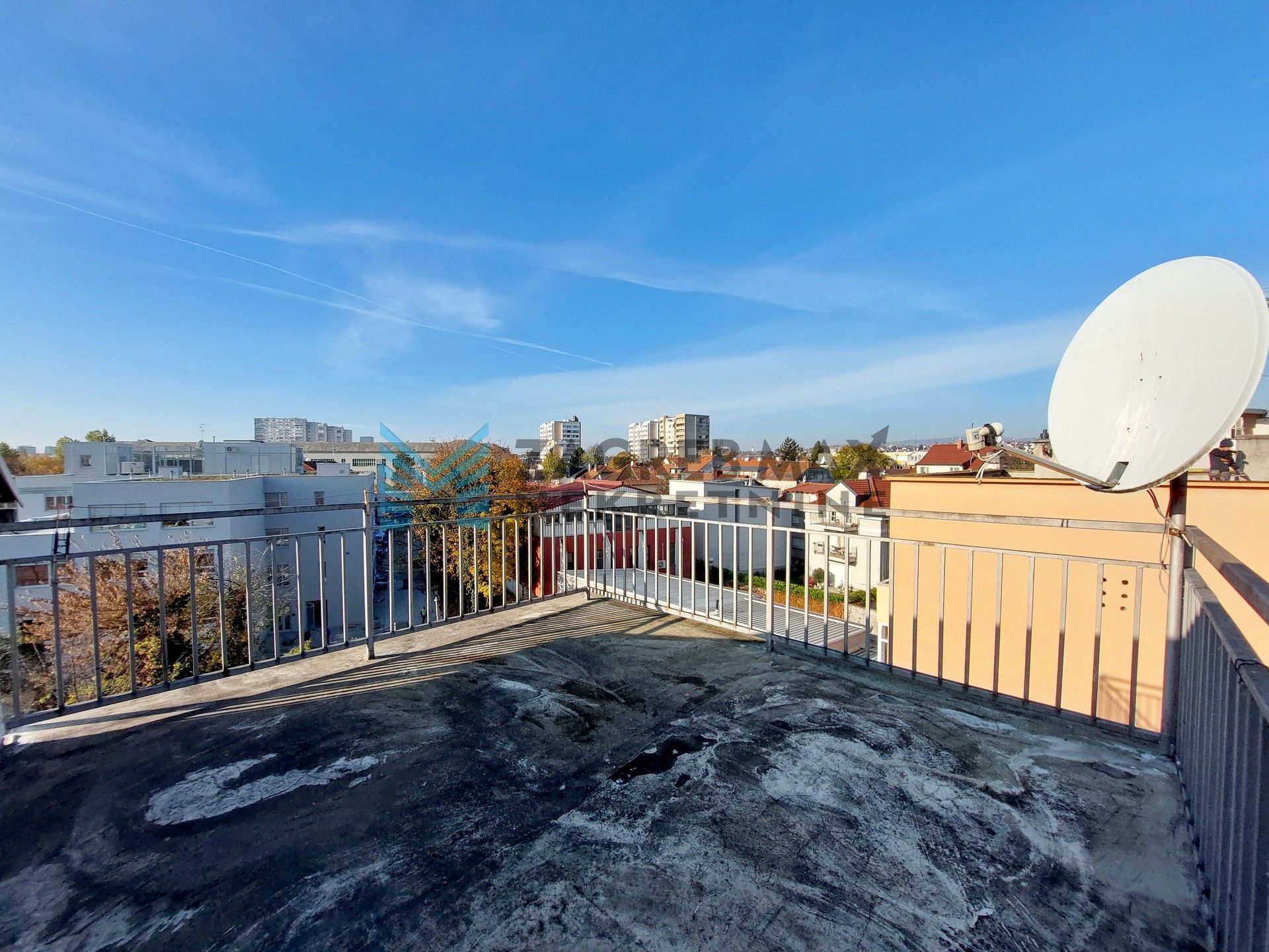 Zagreb - MAKSIMIR - Harambašićeva - 4-sobni, parking, tavan, terasa