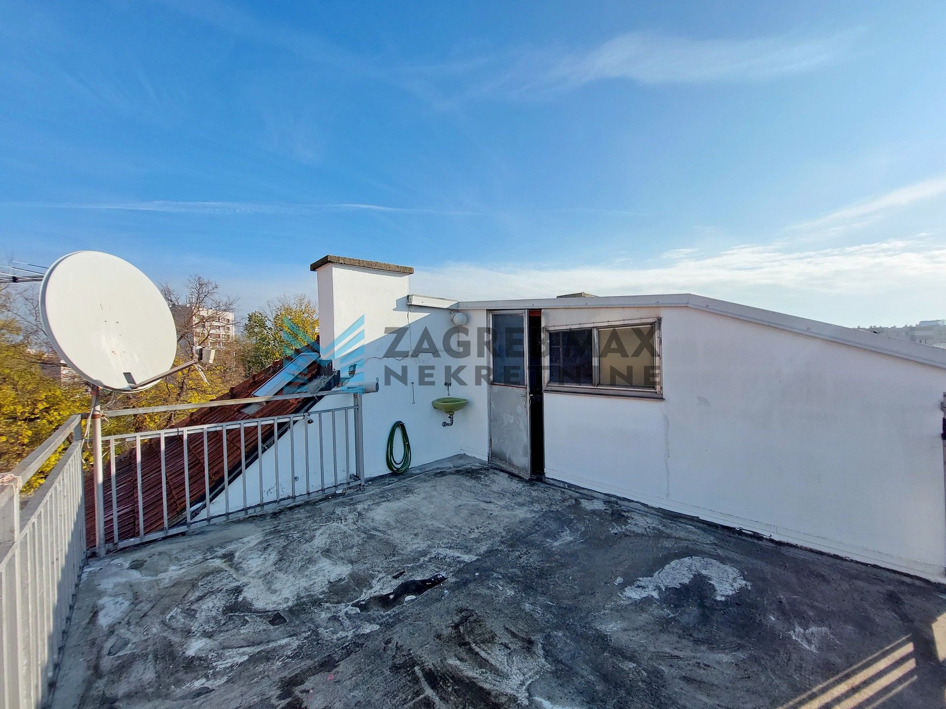 Zagreb - MAKSIMIR - Harambašićeva - 4-sobni, parking, tavan, terasa