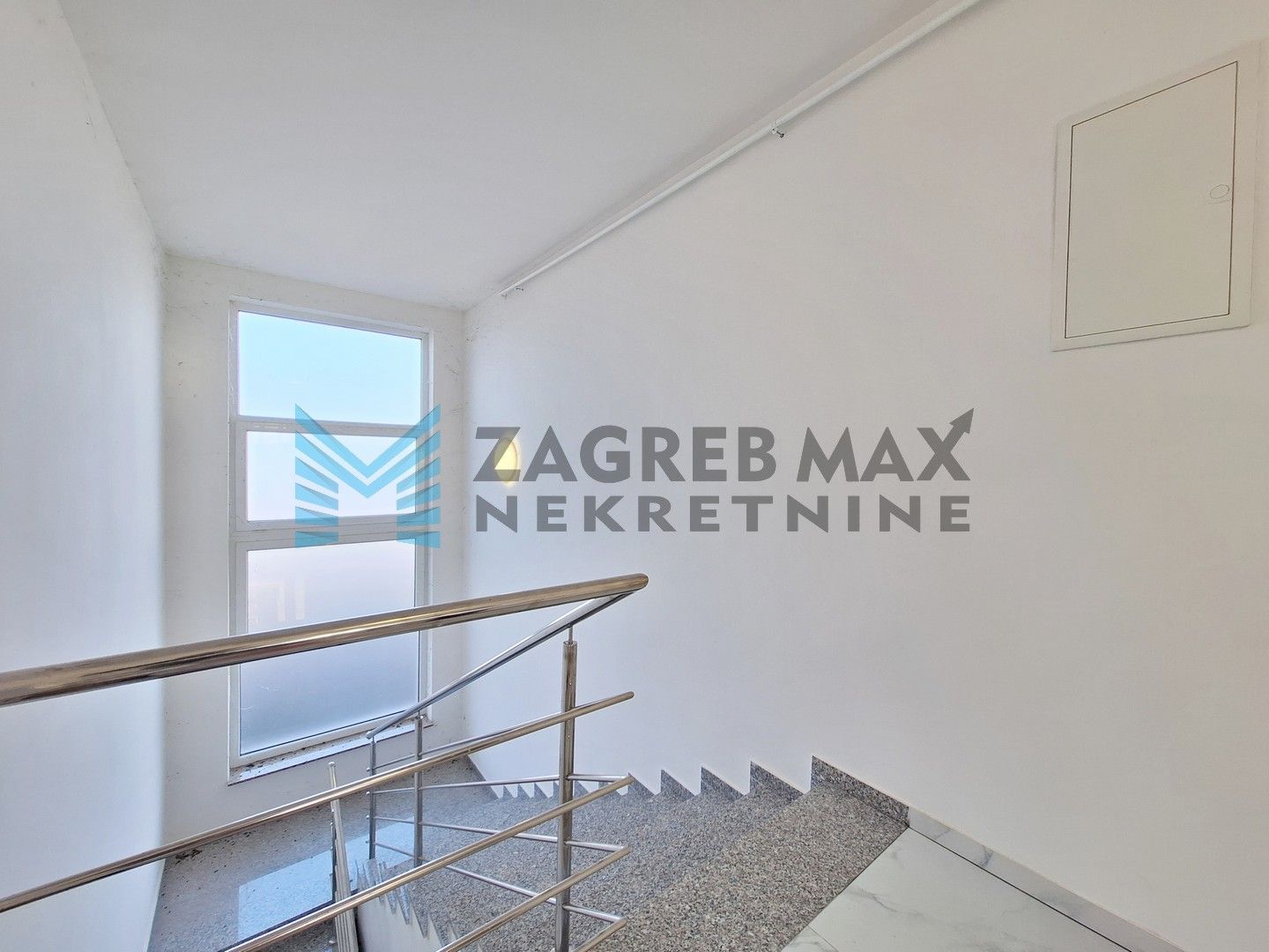 Zagreb - STRUGA NARTSKA - Zagrebačka - poslovni prostor - 69 m2 - P1