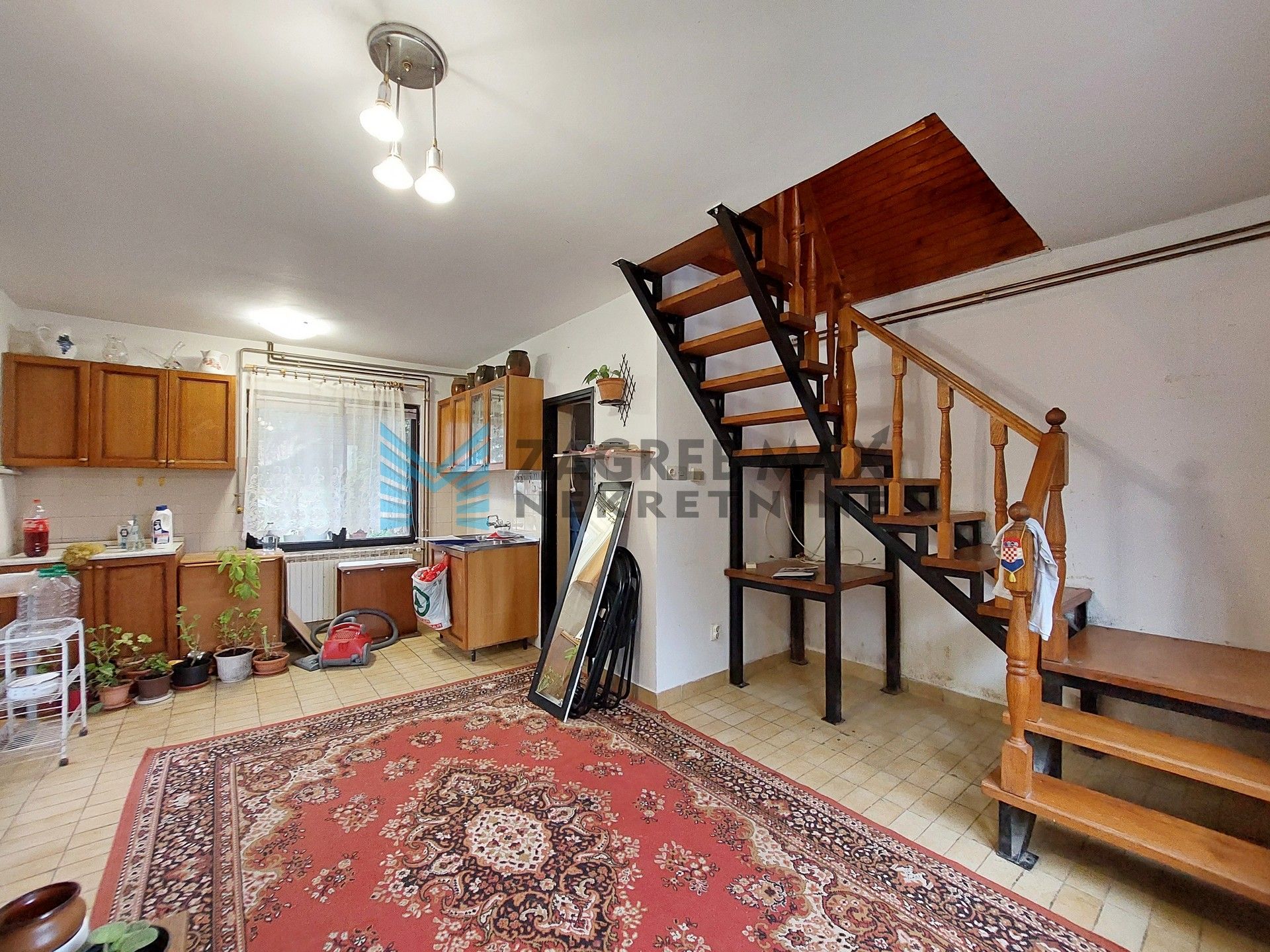 Zagreb - SV.IVAN ZELINA - Kalinje - kuća 58 m2, dvorište 1219 m2