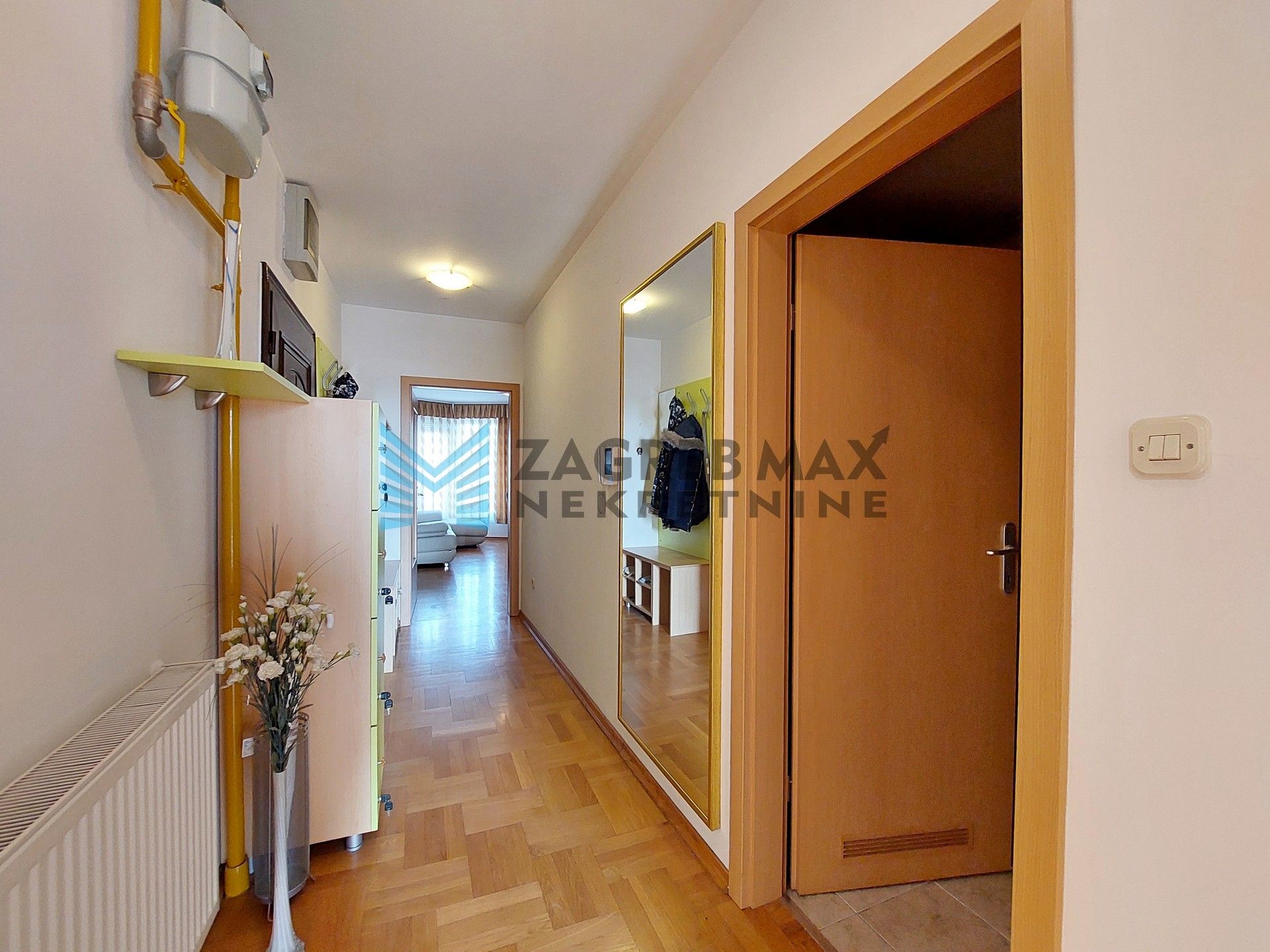 Zagreb - DUBRAVA - Av. Dubrava - 3-sobni, parking, lođa, spremište, uređen