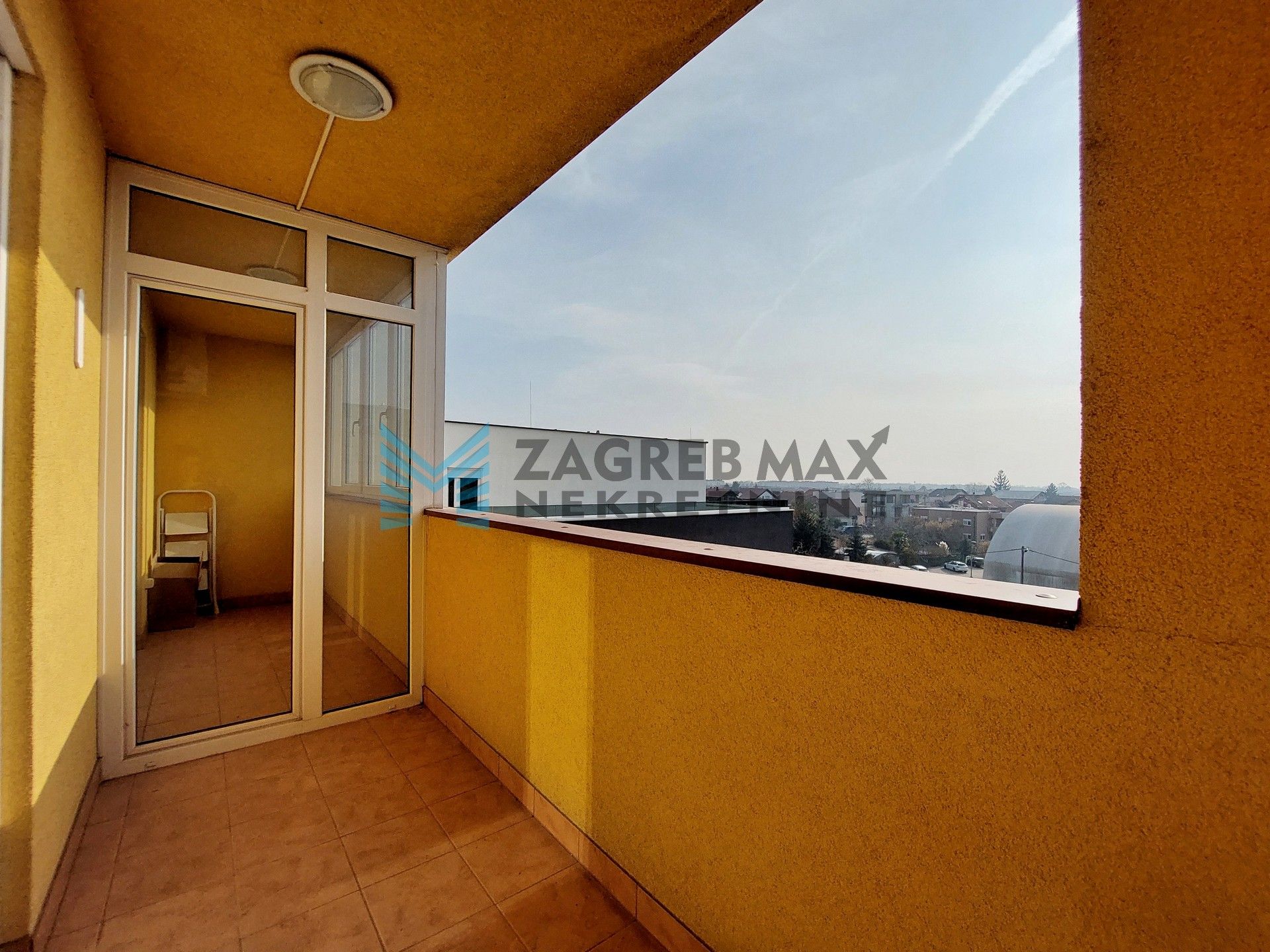 Zagreb - DUBRAVA - Av. Dubrava - 3-sobni, parking, lođa, spremište, uređen