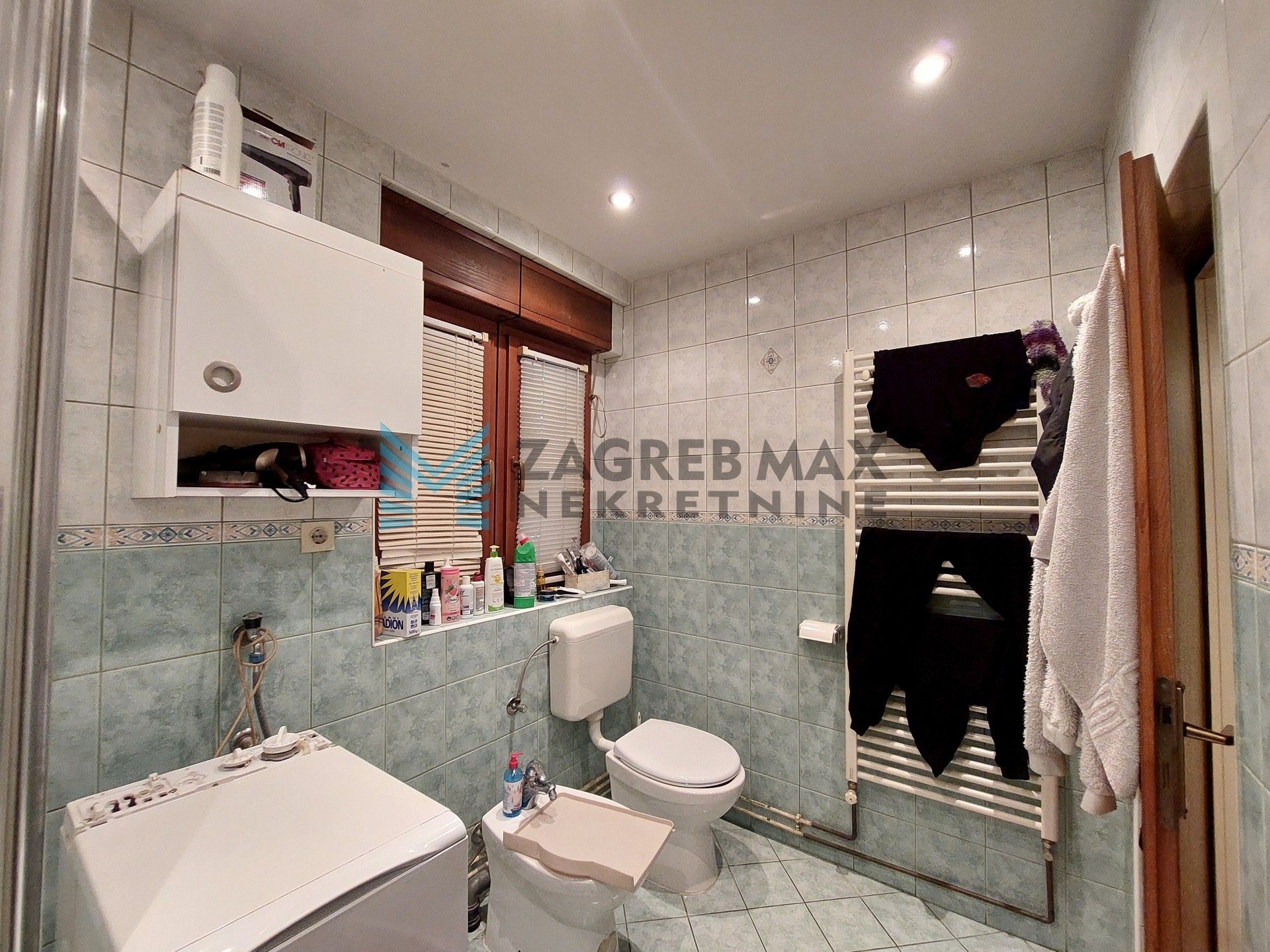 Zagreb - VELIKA GORICA - Sisačka - 3-sobni, terasa, podrum, parking