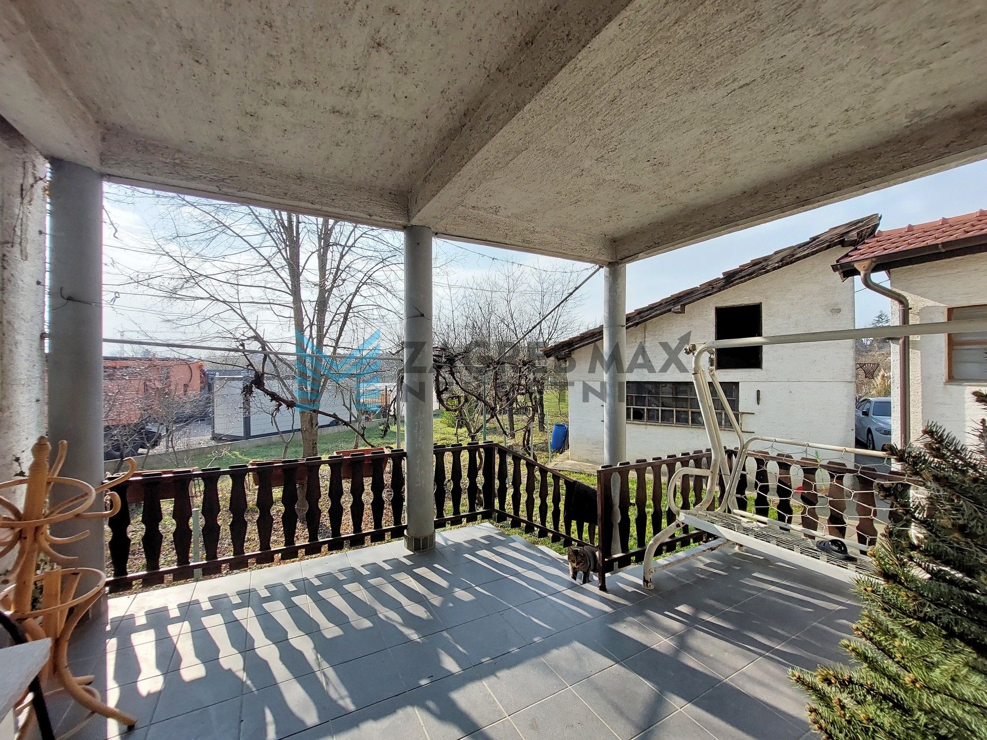 Zagreb - VELIKA GORICA - Sisačka - 3-sobni, terasa, podrum, parking