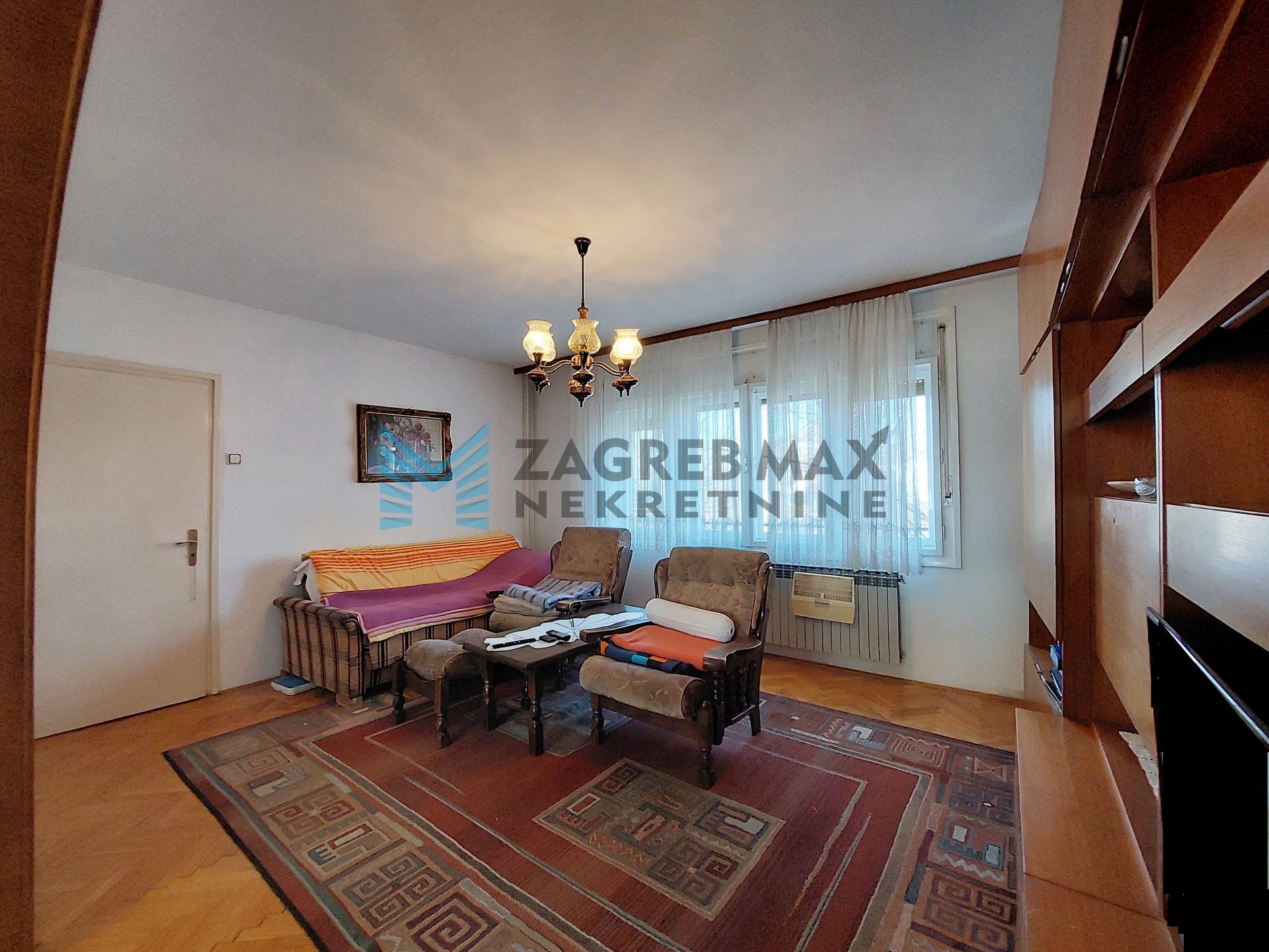 Zagreb - DUBRAVA - Trnovčica - obiteljska kuća, garaža, parking, podrum