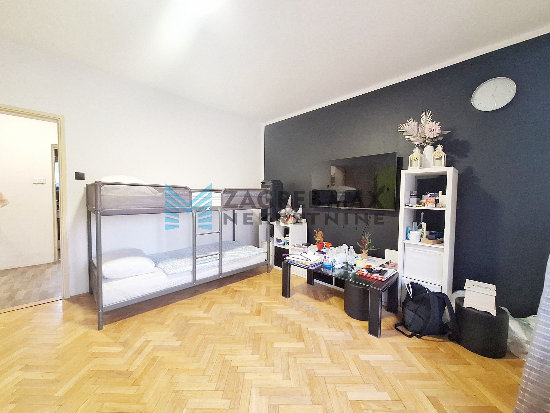 Zagreb - ORANICE - Dinarski put - smještaj za radnike - 12 osoba