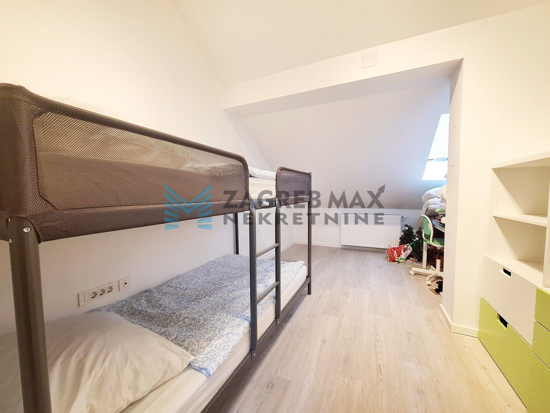 Zagreb - ORANICE - Dinarski put - smještaj za radnike - 12 osoba