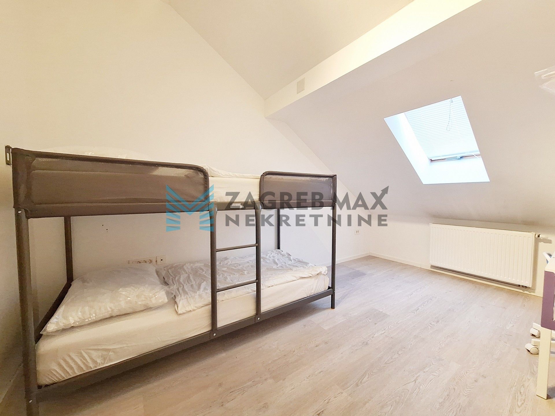 Zagreb - ORANICE - Dinarski put - smještaj za radnike - 12 osoba