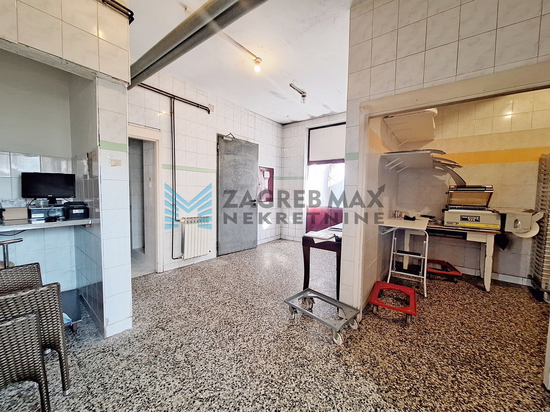 Zagreb - KUSTOŠIJA - Stipanovićeva - proizvodni pogon, komora, s inventarom