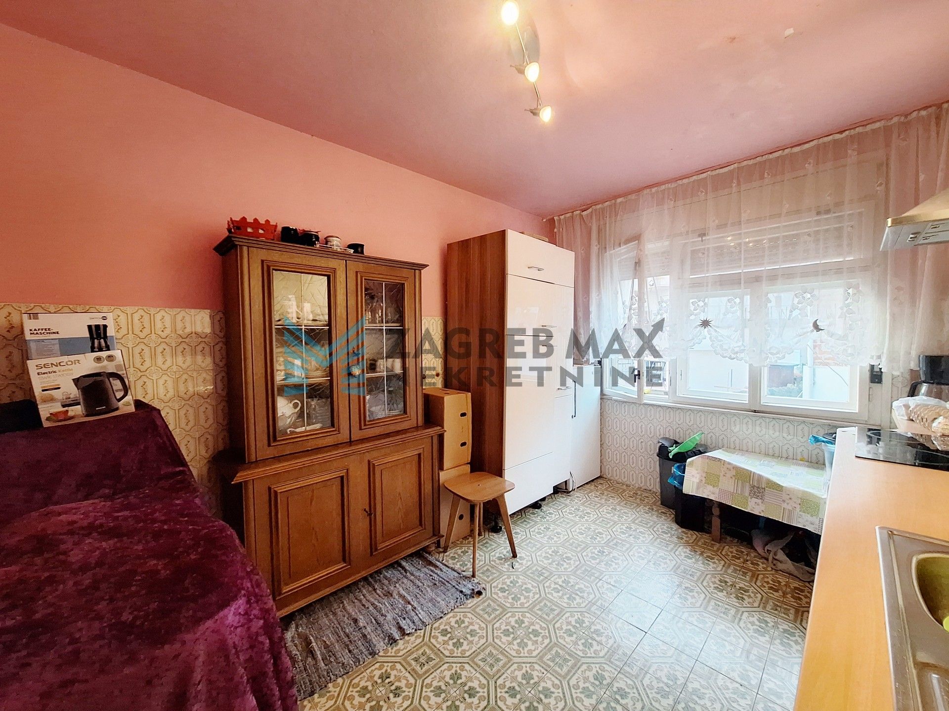 Zagreb - GORNJA DUBRAVA - Agacijska - kuća s okućnicom