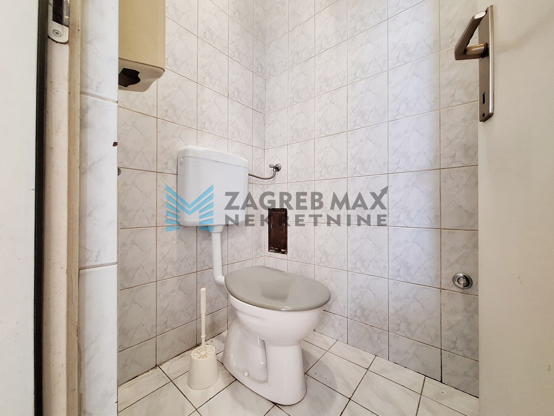 Zagreb - KUSTOŠIJA - Stipanovićeva - proizvodni pogon, komora, s inventarom