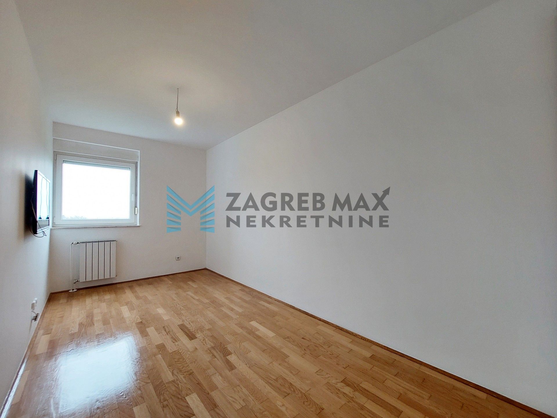 Zagreb - G.BUKOVAC - Gospočak - 4-sobni, svijetao, prostran, 2 parkinga, lođa