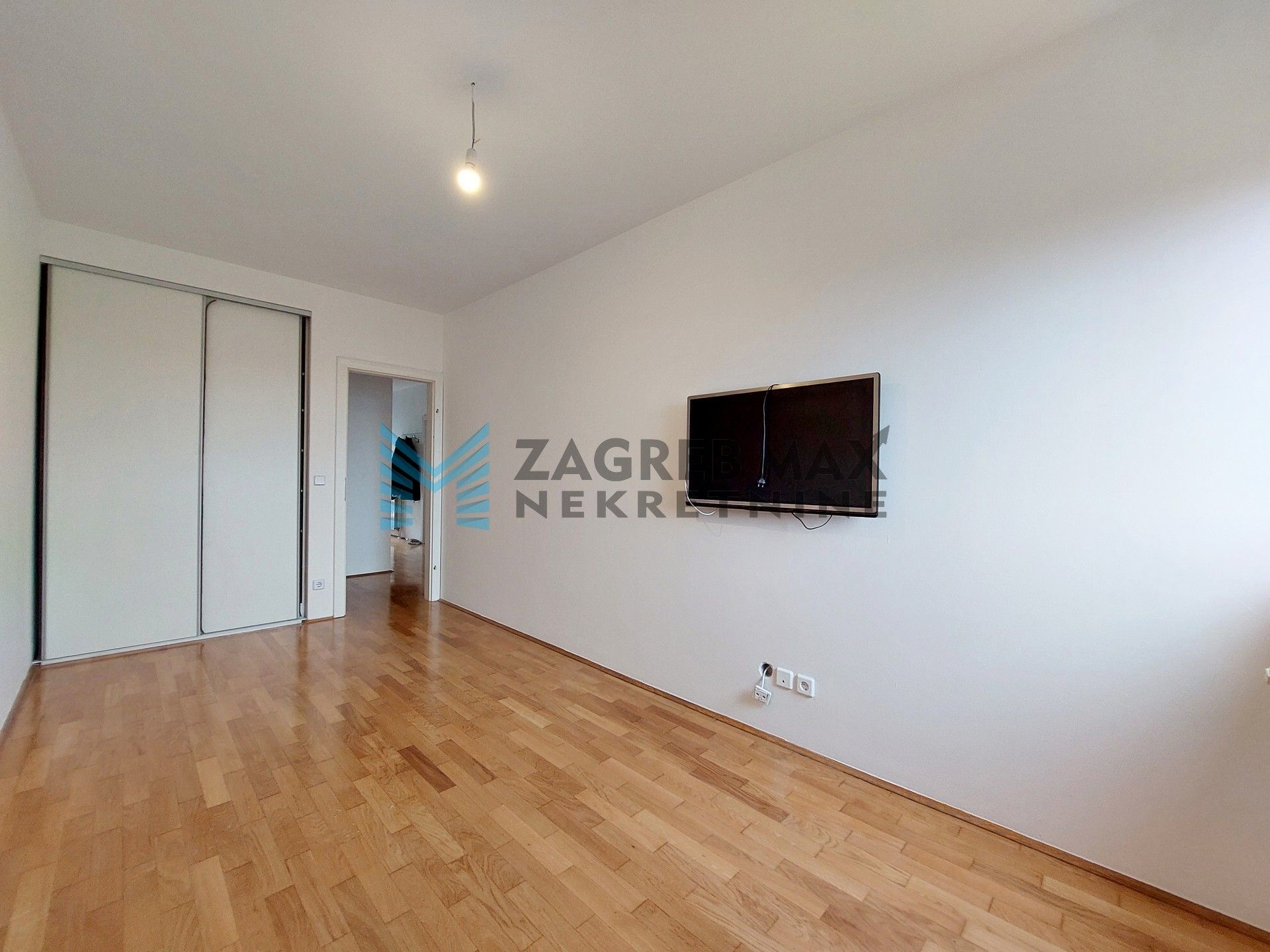 Zagreb - G.BUKOVAC - Gospočak - 4-sobni, svijetao, prostran, 2 parkinga, lođa