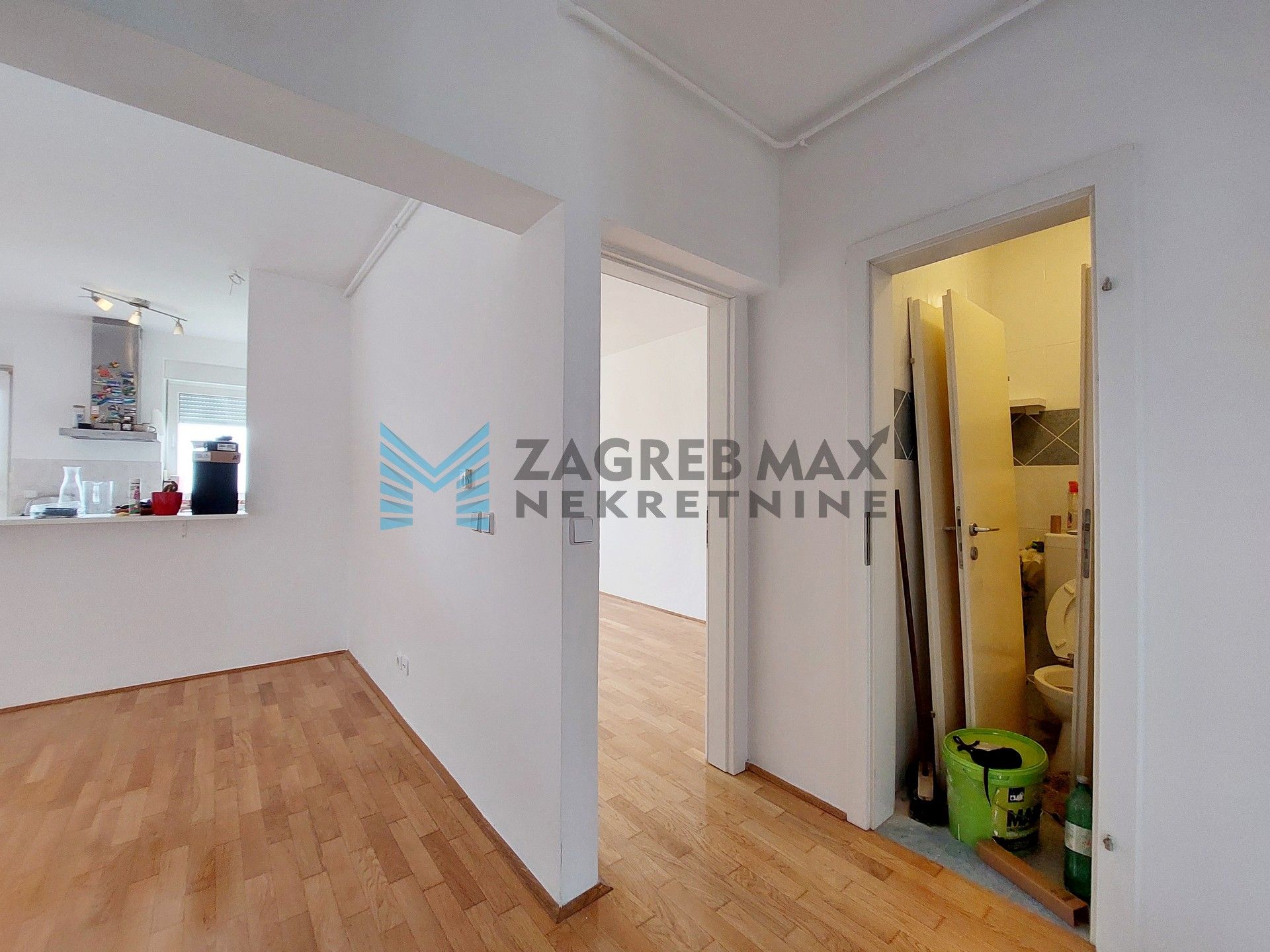 Zagreb - G.BUKOVAC - Gospočak - 4-sobni, svijetao, prostran, 2 parkinga, lođa