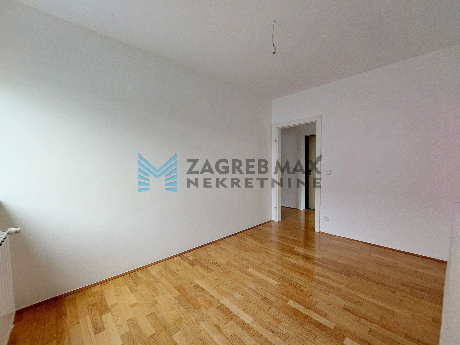 Zagreb - G.BUKOVAC - Gospočak - 4-sobni, svijetao, prostran, 2 parkinga, lođa