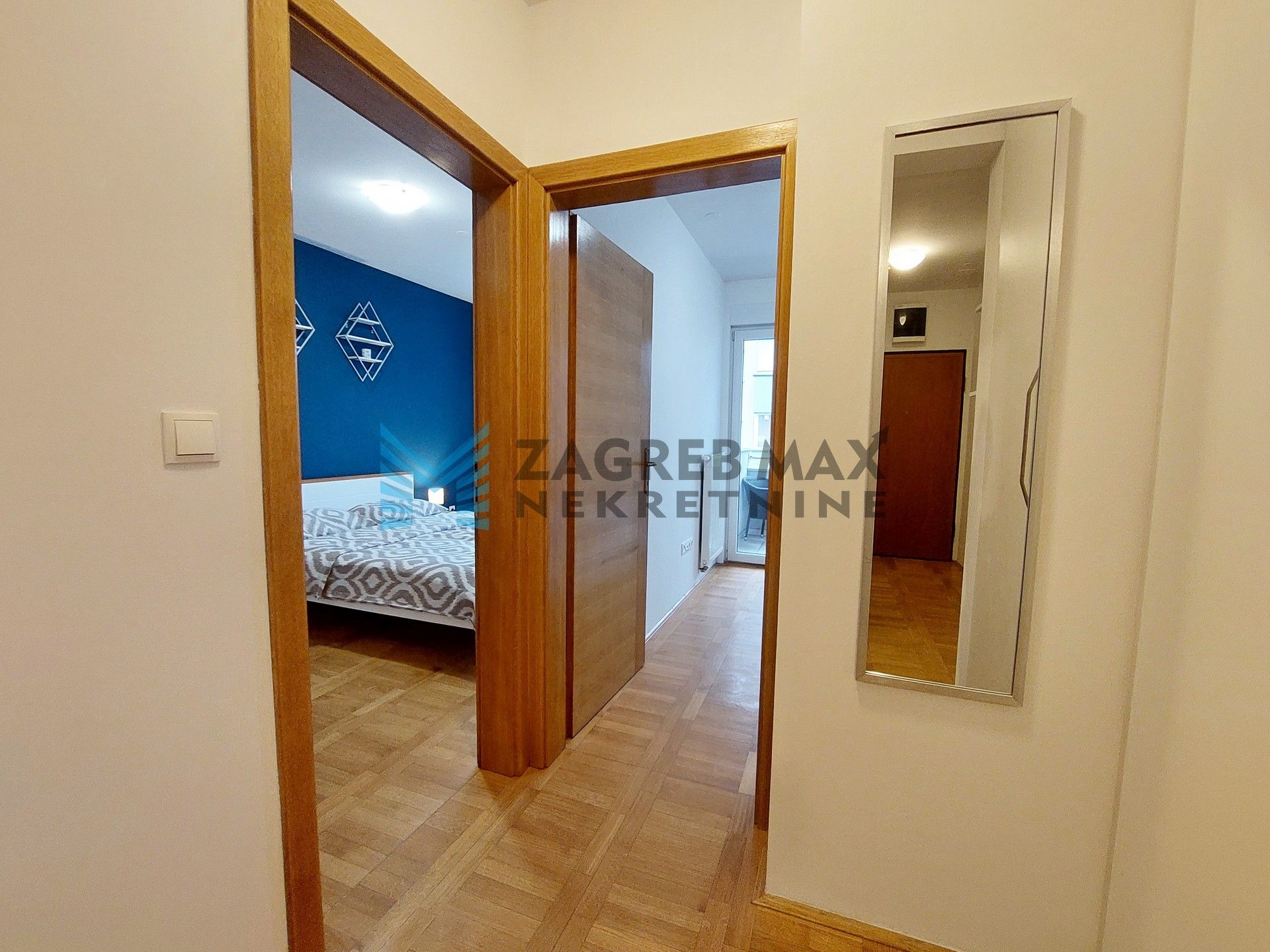 Zagreb - KAJZERICA - Podbrežje - 3-sobni, 1. kat, balkon, garažno mjesto