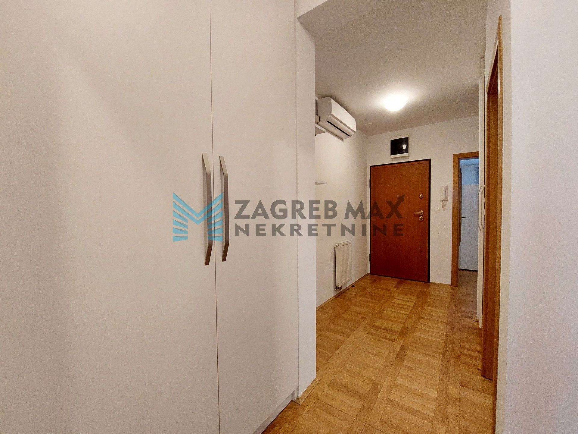 Zagreb - KAJZERICA - Podbrežje - 3-sobni, 1. kat, balkon, garažno mjesto