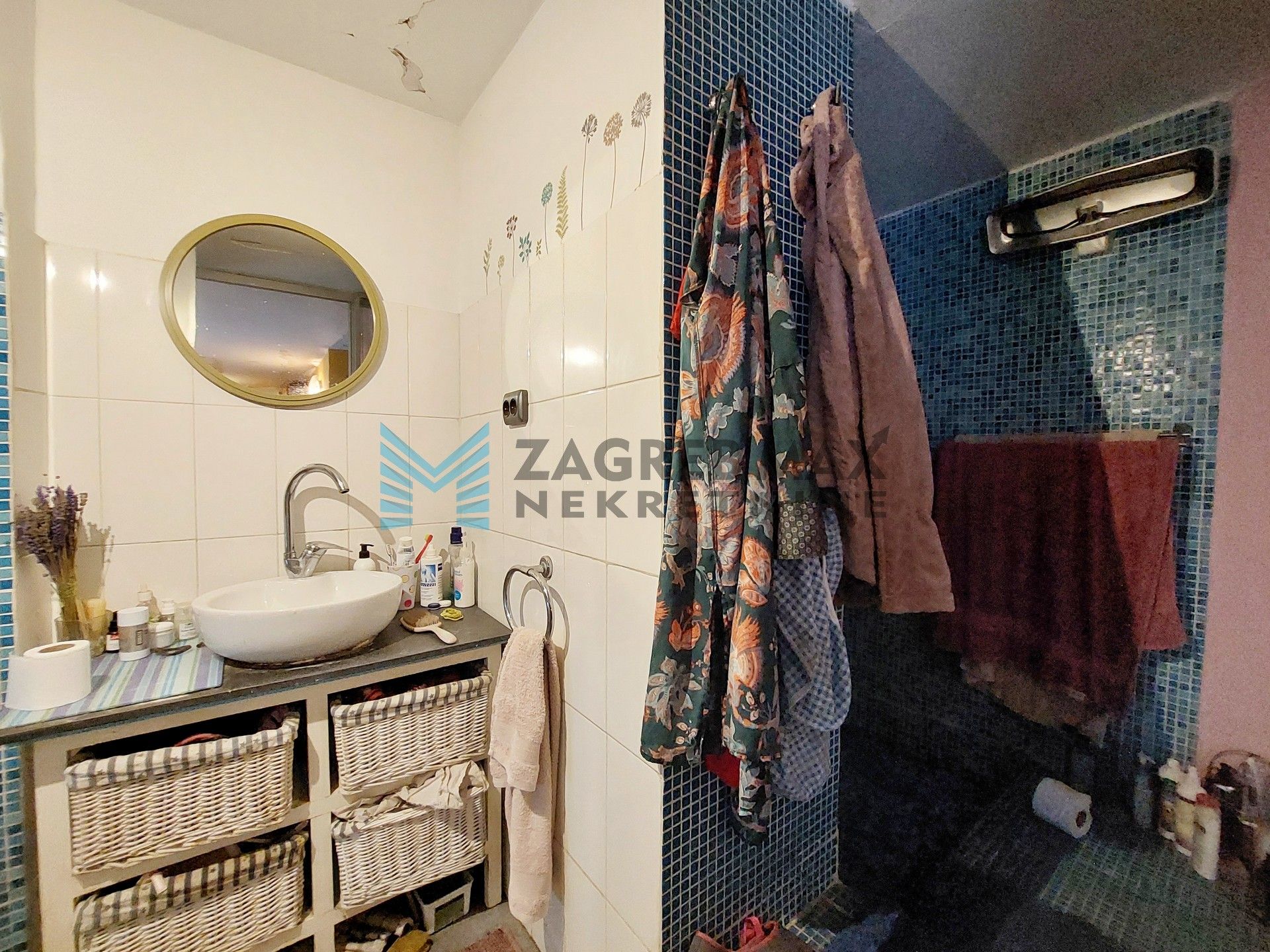 Zagreb - BRITANAC - Primorska - 1-sobni, 48 m2, osvijetljen, terasa