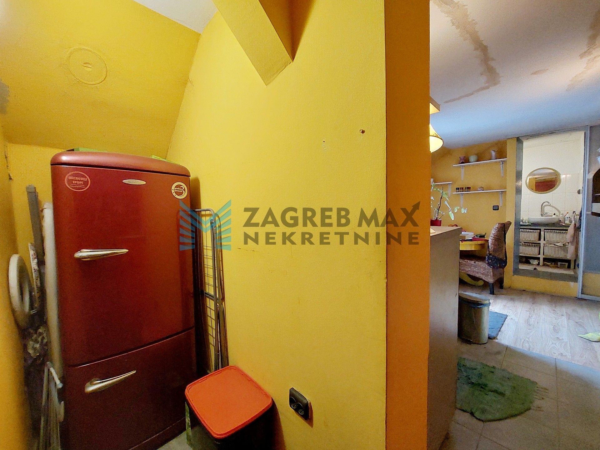 Zagreb - BRITANAC - Primorska - 1-sobni, 48 m2, osvijetljen, terasa