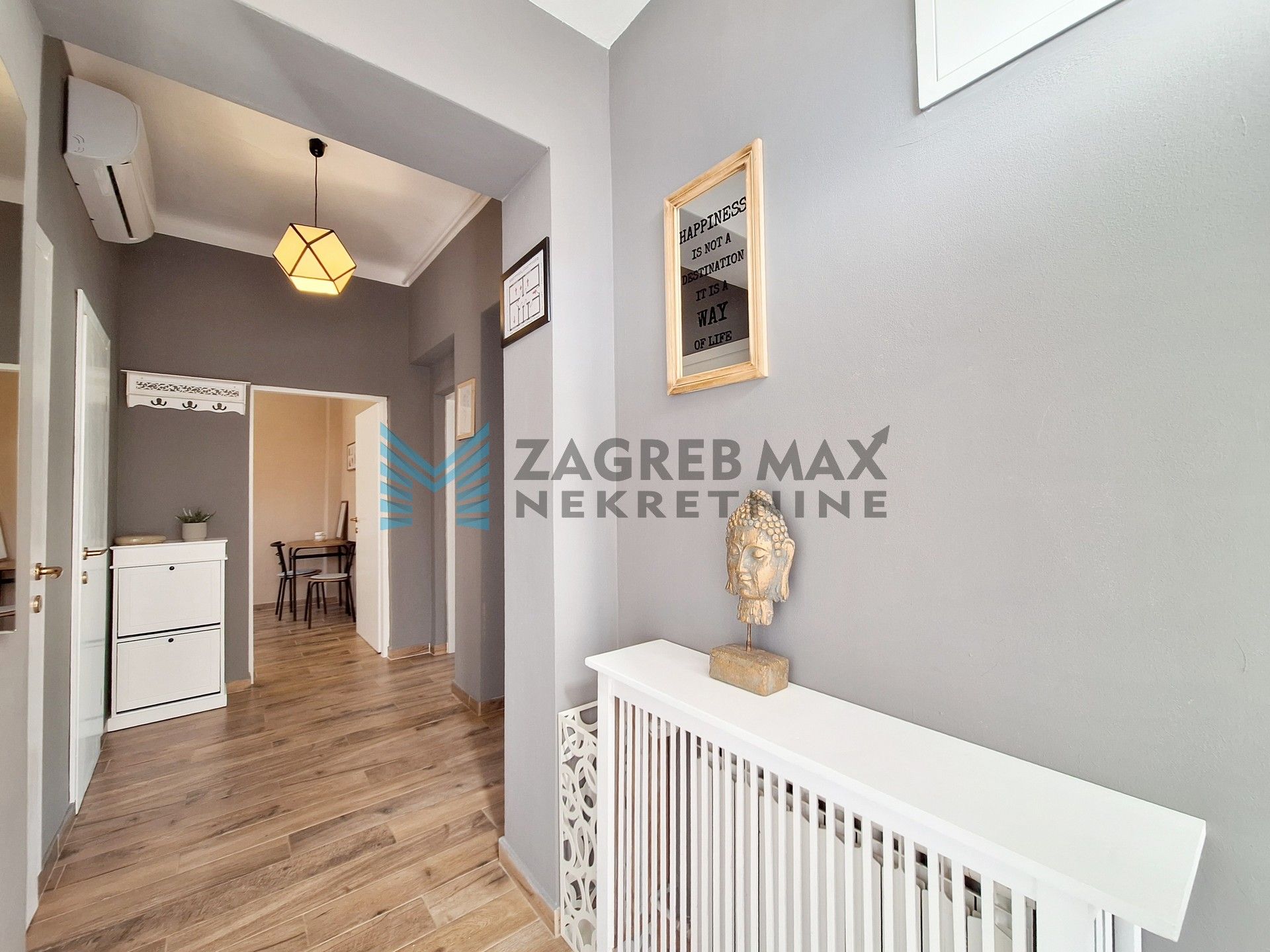 Zagreb - TREŠNJEVKA - Pregradska - kuća s 2 stambene jedinice, podrum