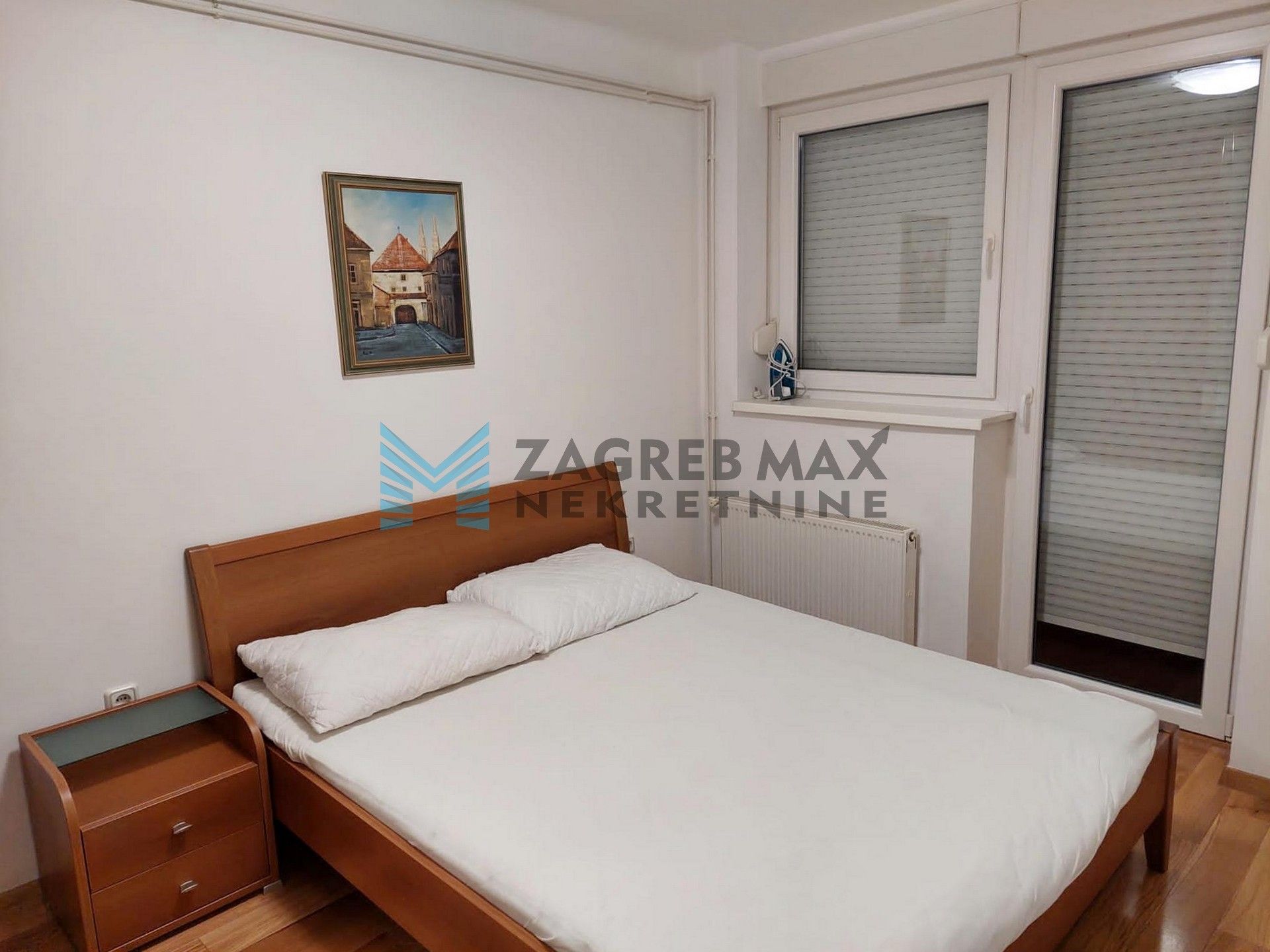 Zagreb - KVATRIĆ - Trg O. Keršovanija - 3-sobni, komforni, svijetao