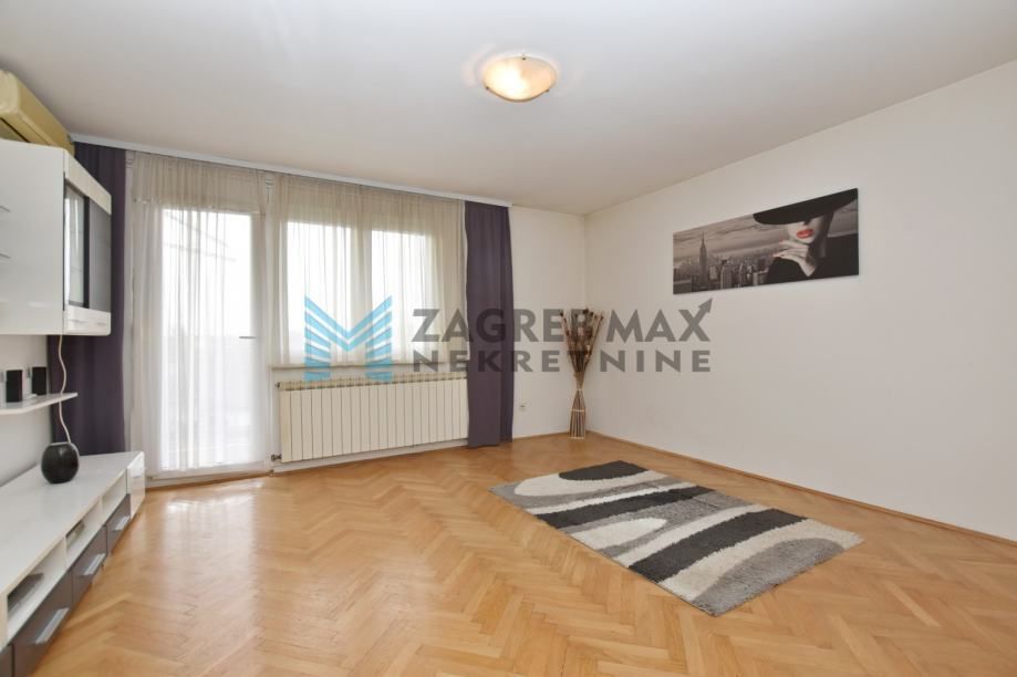 Zagreb - SESVETE - moderan 2-sobni stan 54m2, 3.kat, parking