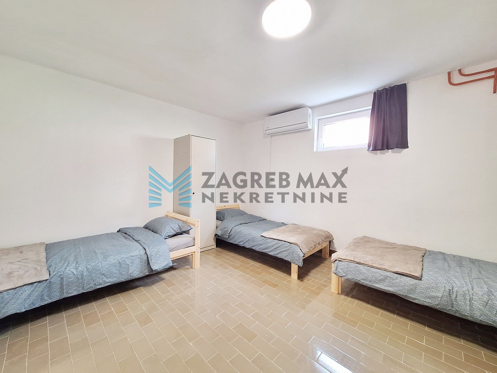 Zagreb - KUPINEC - smještaj za radnike - 4 osobe (iznajmljivanje)