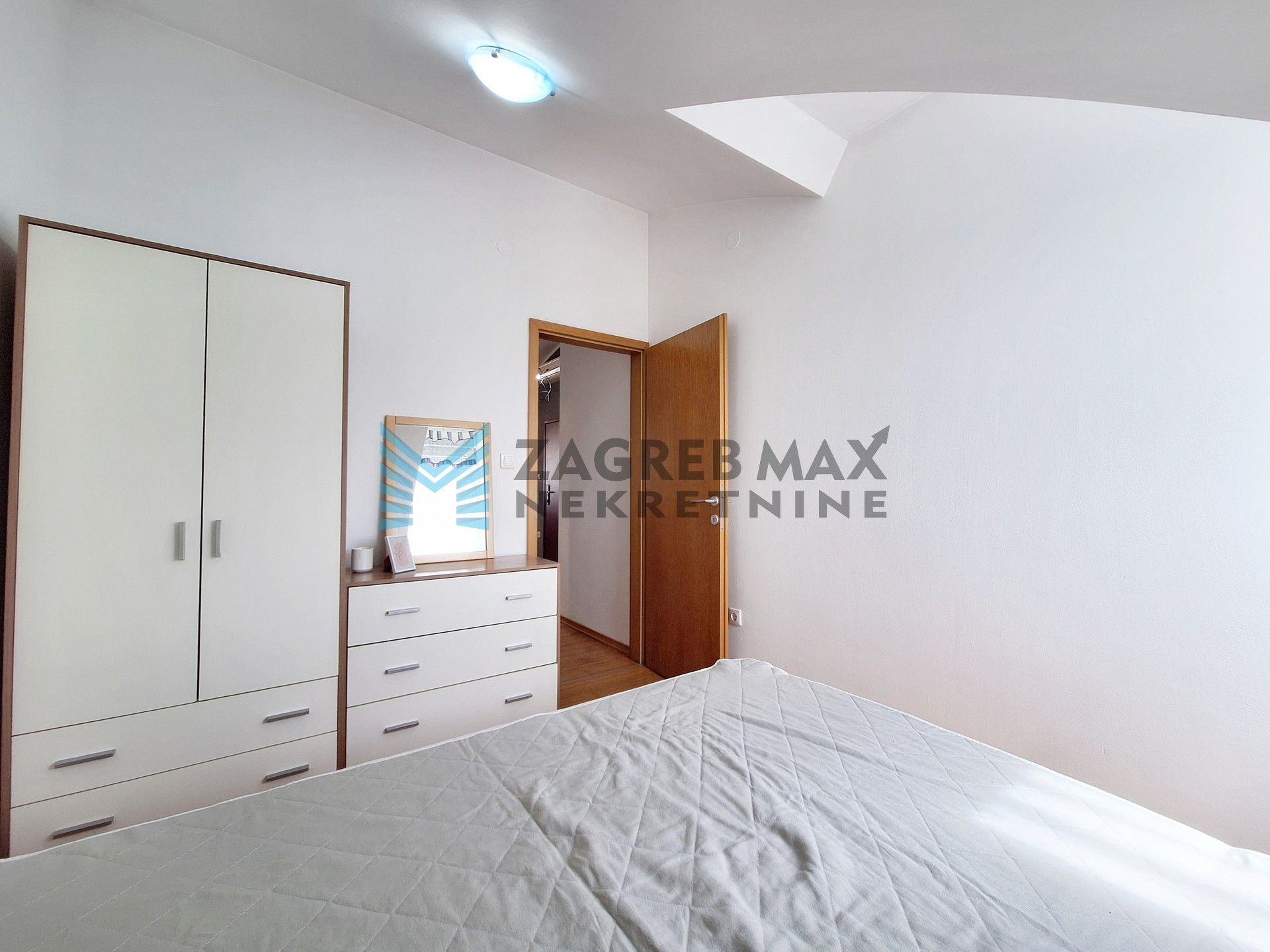 Zagreb - REMETINEC - Luje Naletilića - 3-sobni, parkirno mjesto - NAJAM