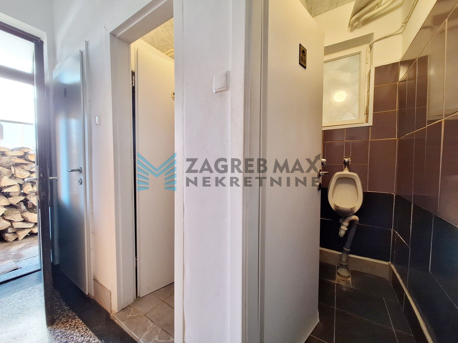 Zagreb - RAKOV POTOK - smještaj za radnike - 6 osoba