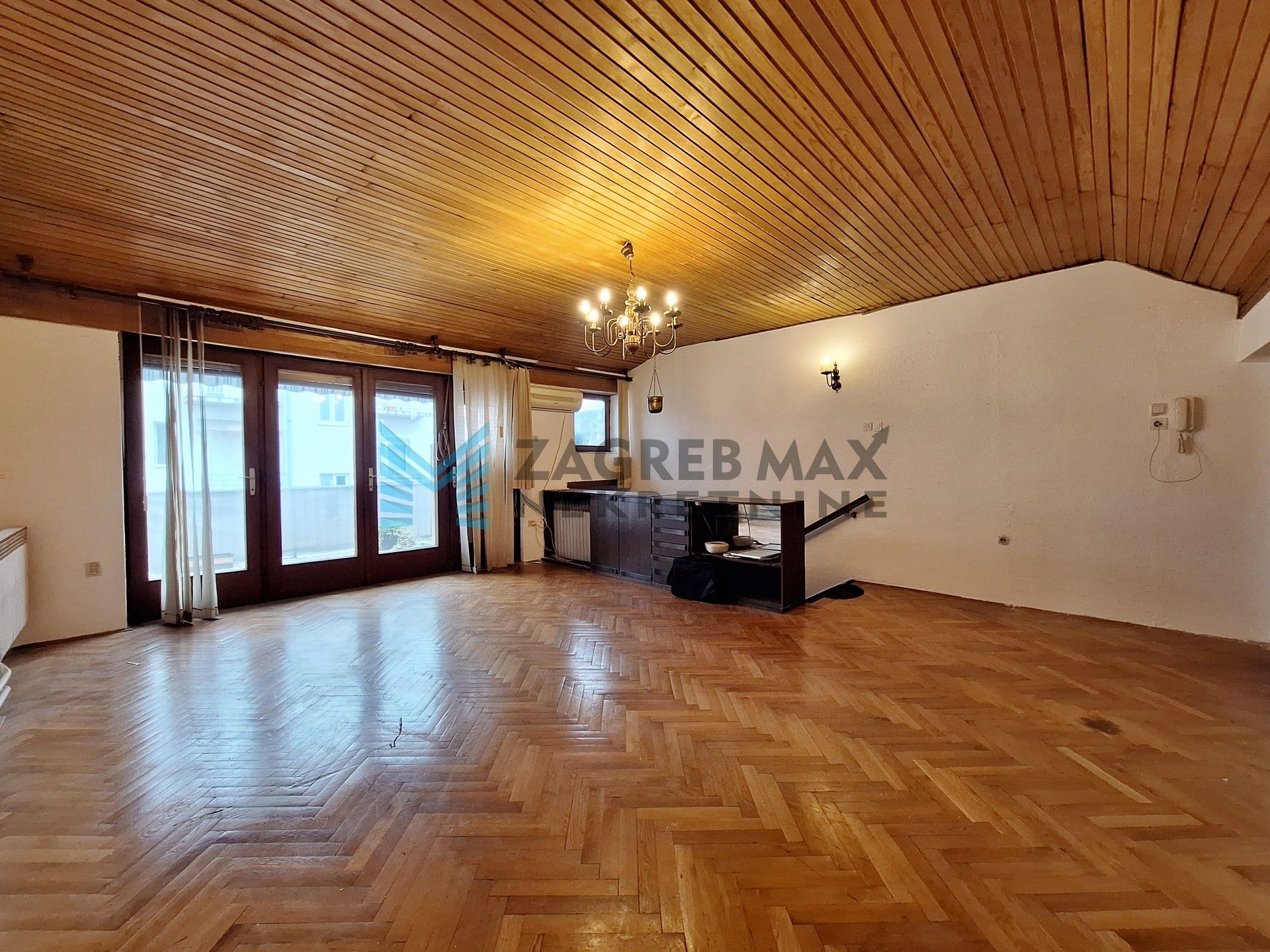 Zagreb - TREŠNJEVKA – Bosiljevska – 3-sobni, terasa, spremište, BEZ PROVIZIJE