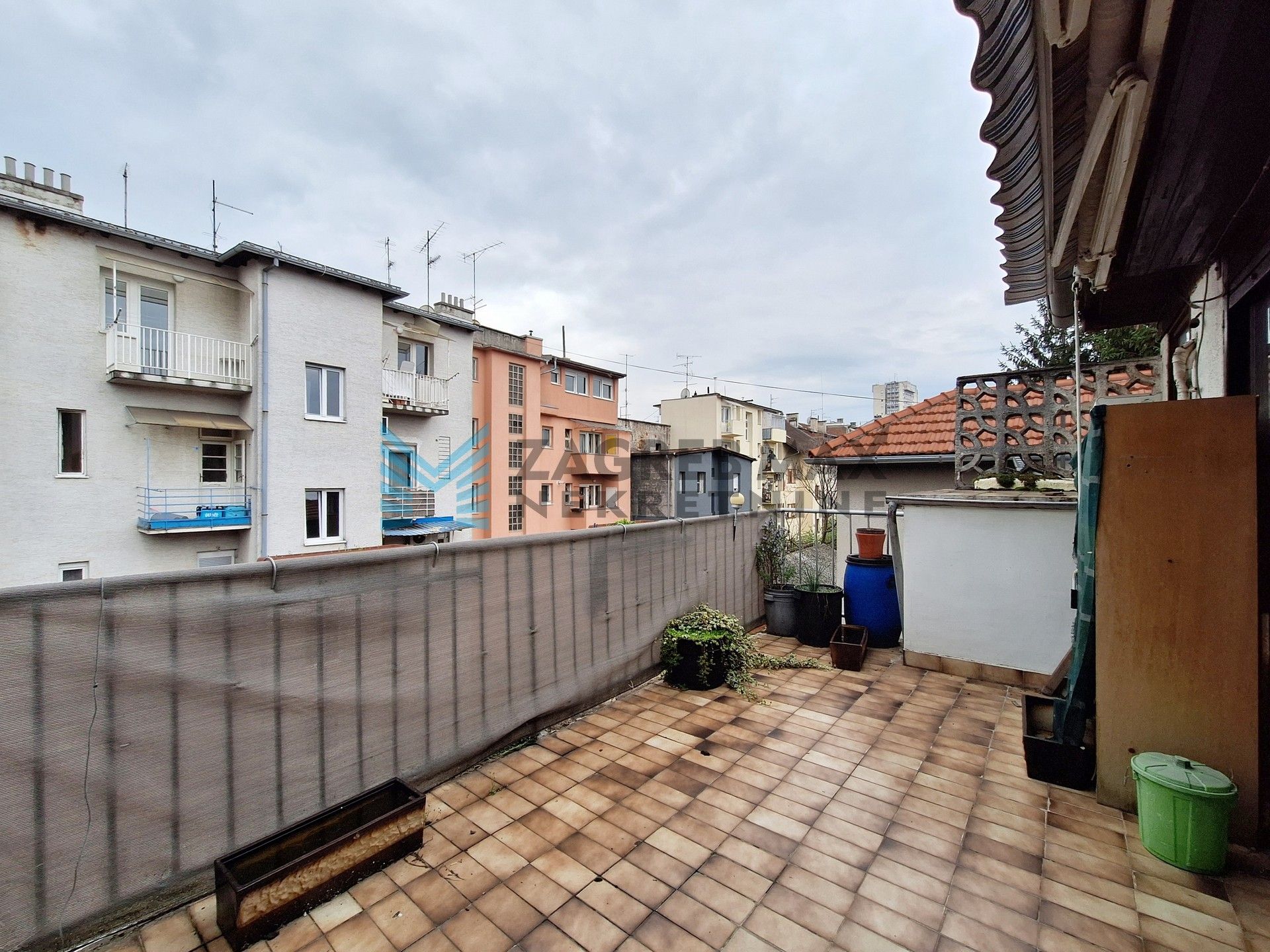 Zagreb - TREŠNJEVKA – Bosiljevska – 3-sobni, terasa, spremište, BEZ PROVIZIJE