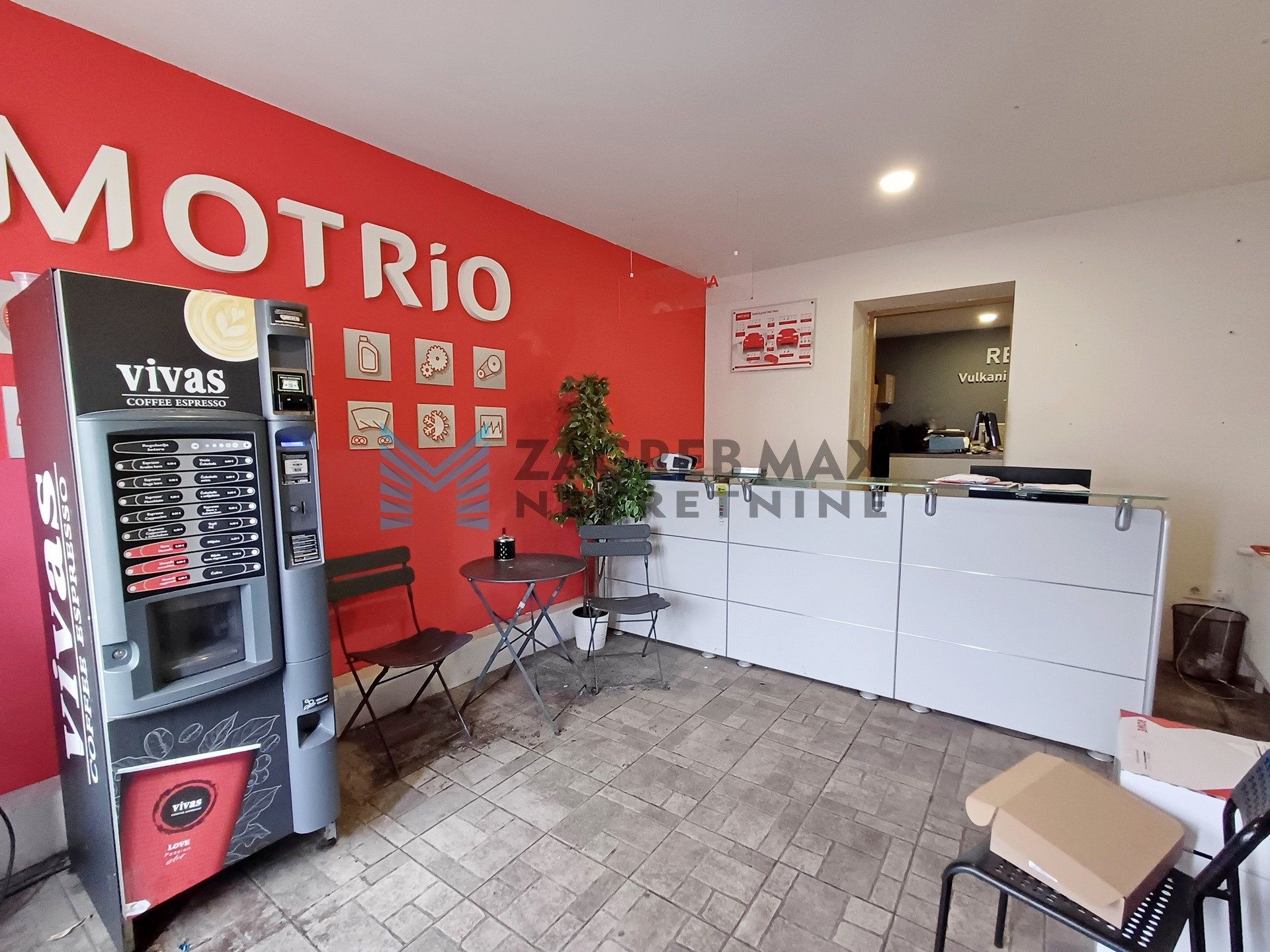 Zagreb - IVANJA REKA - Sv.Ivana - 2 poslovna prostora