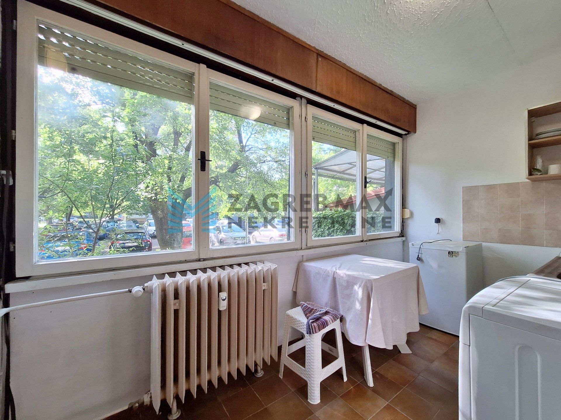 Zagreb - UTRINA – Šišićeva – 1-sobni, komforan, niske režije, prizemlje