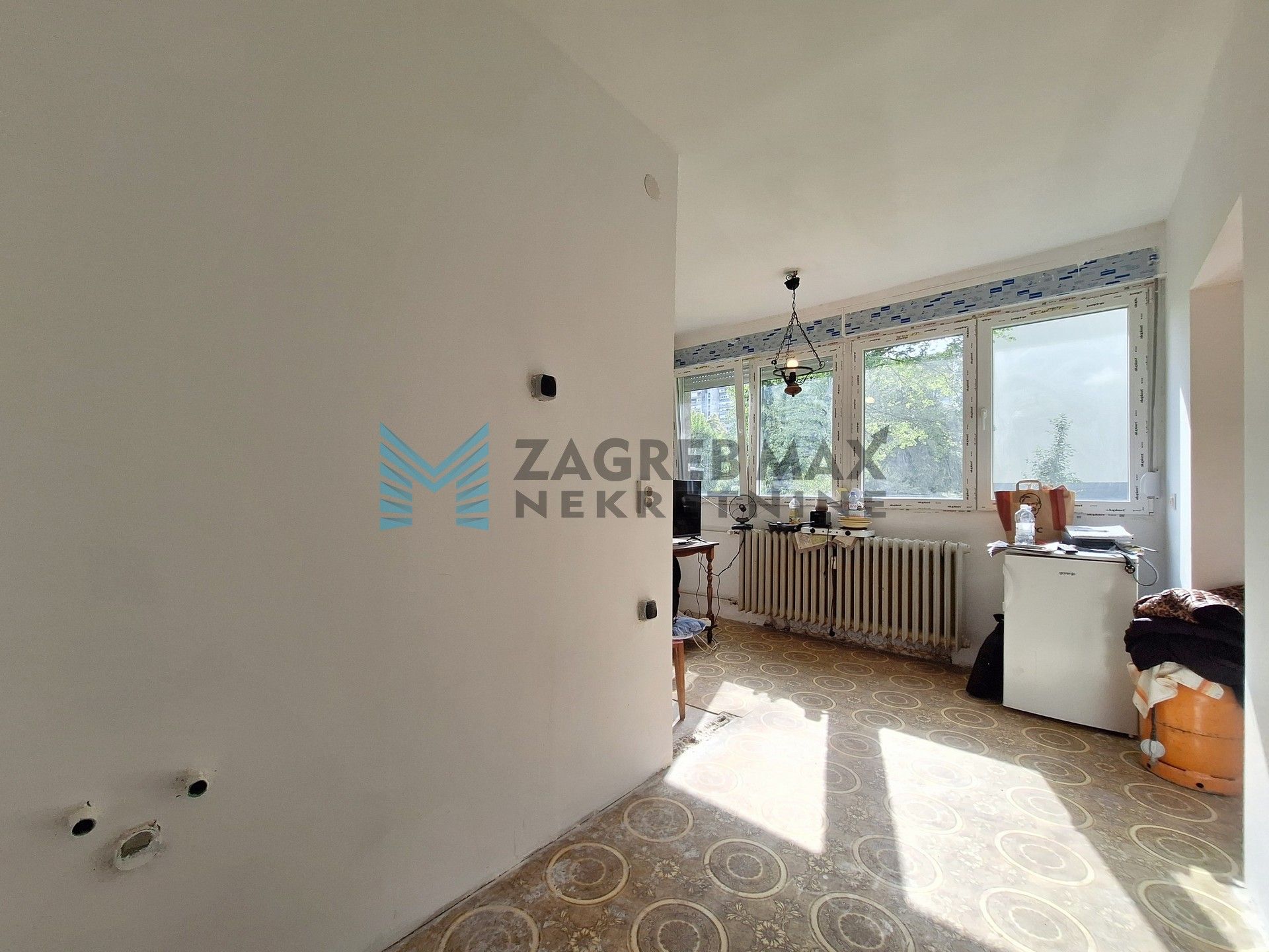 Zagreb - SIGET – 2-sobni, v.prizemlje, komforan, svijetao, blizina Avenue Malla