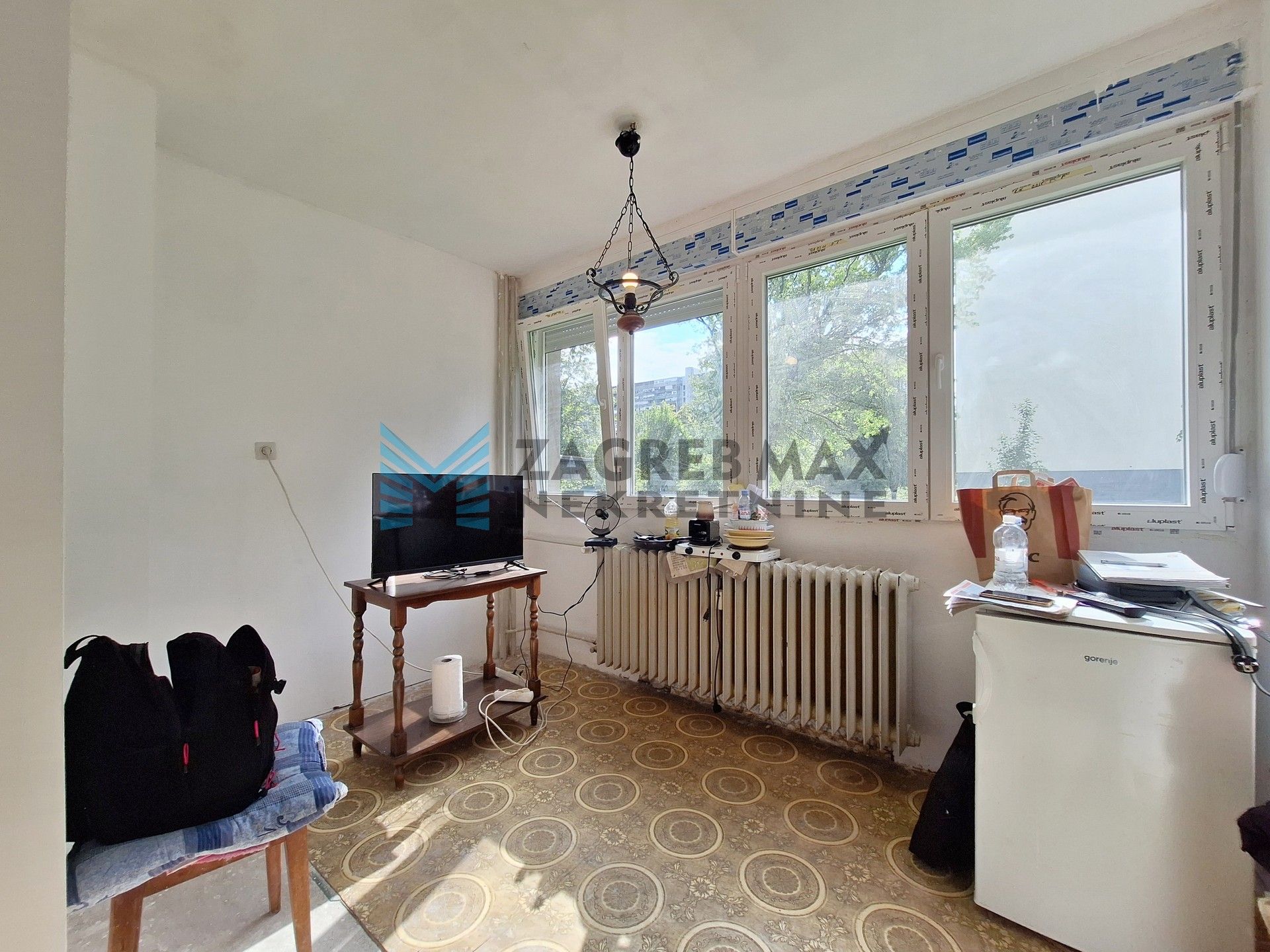 Zagreb - SIGET – 2-sobni, v.prizemlje, komforan, svijetao, blizina Avenue Malla