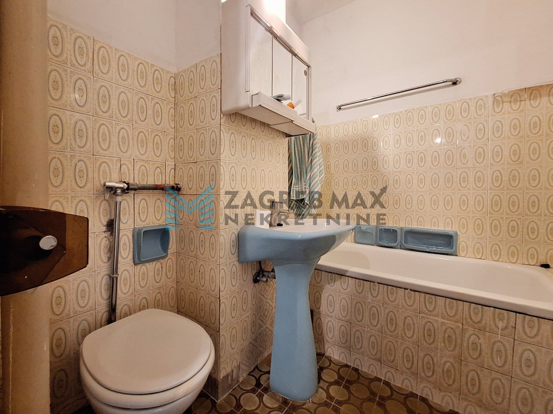 Zagreb - SIGET – 2-sobni, v.prizemlje, komforan, svijetao, blizina Avenue Malla