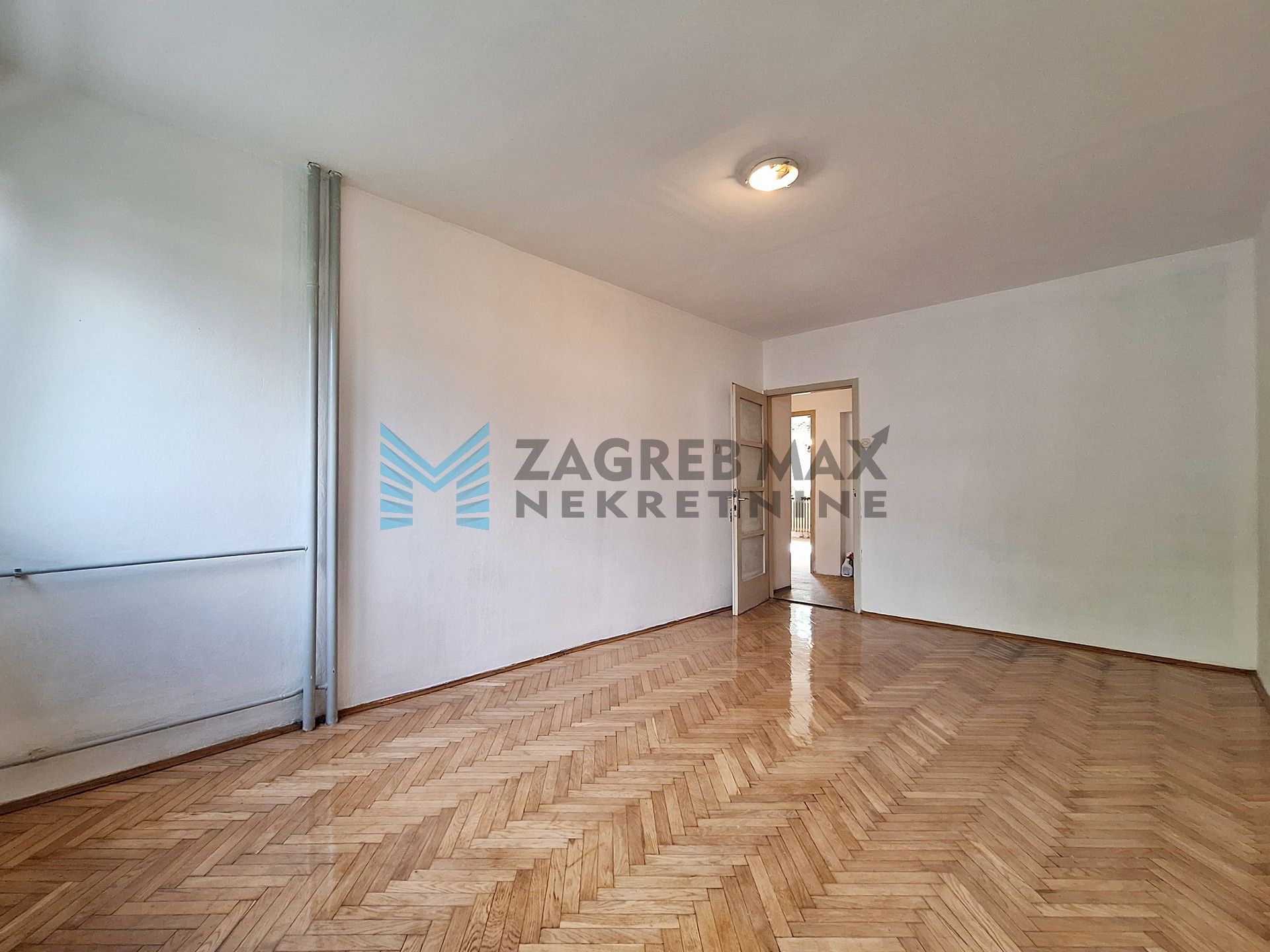 Zagreb - SIGET – 2-sobni, v.prizemlje, komforan, svijetao, blizina Avenue Malla