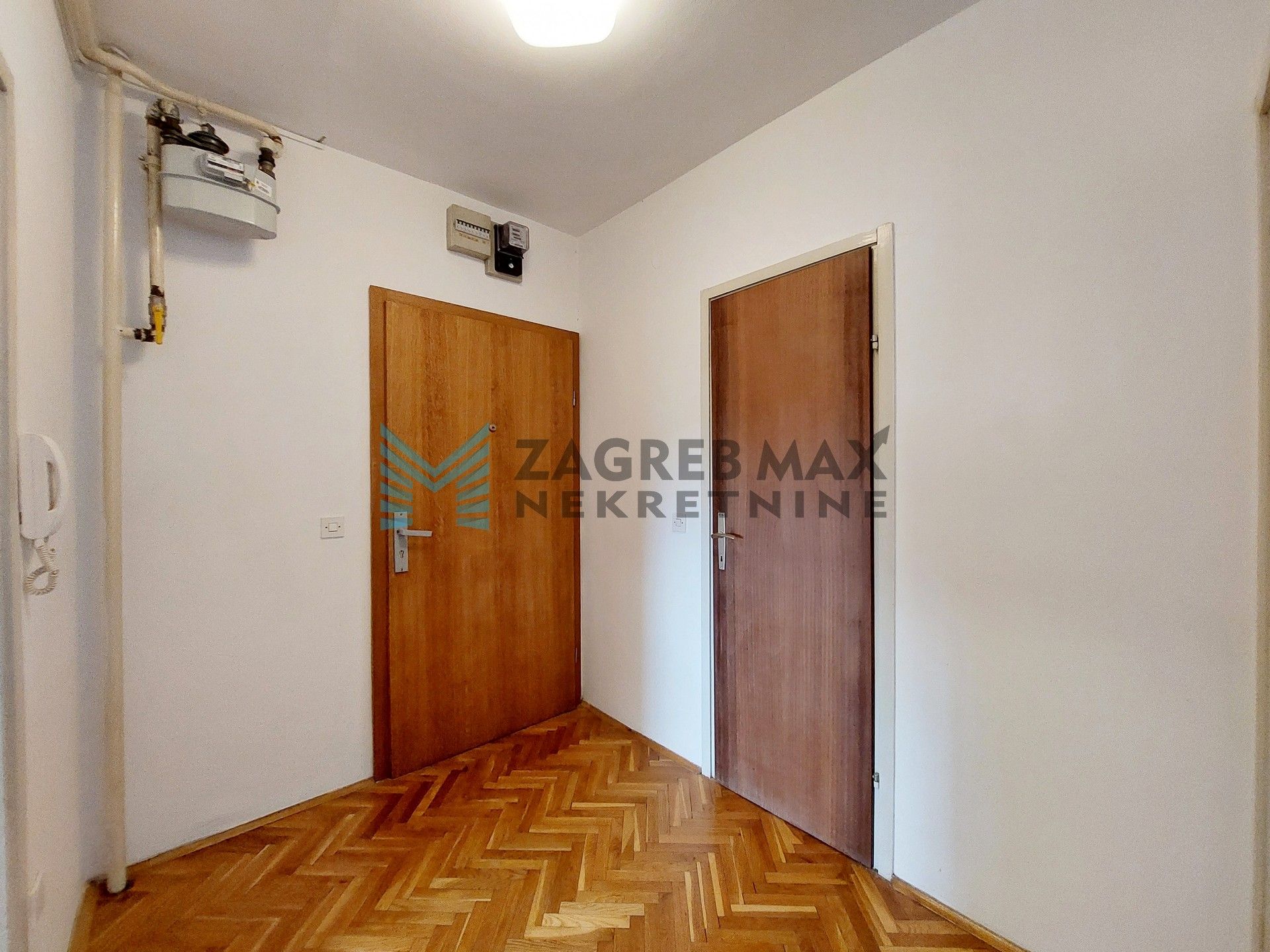 Zagreb - ČRNOMEREC - Sv. Duh - 2-sobni, namješten, parking, mirno